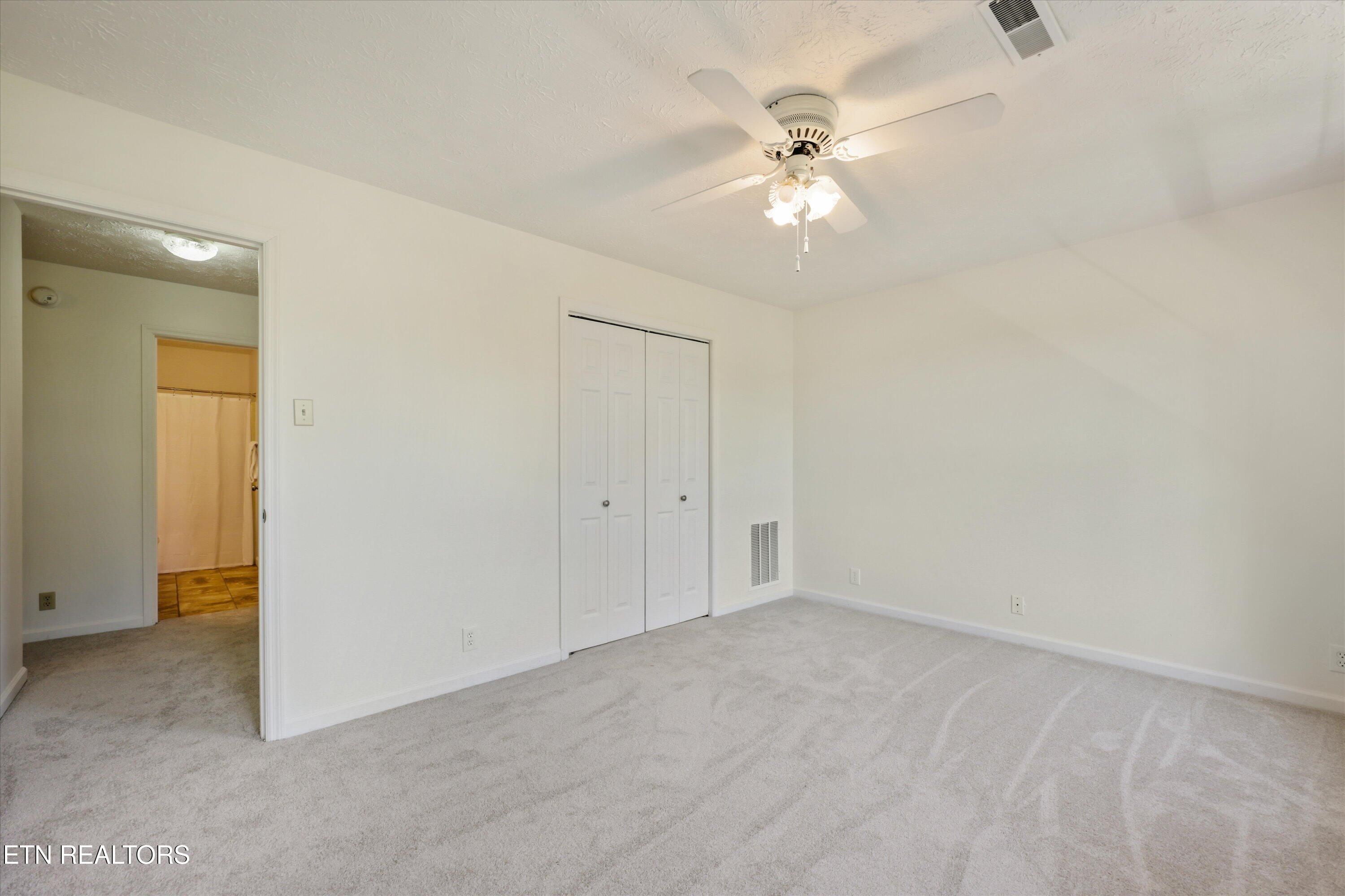 11033 Center Cross Drive Knoxville TN 37934