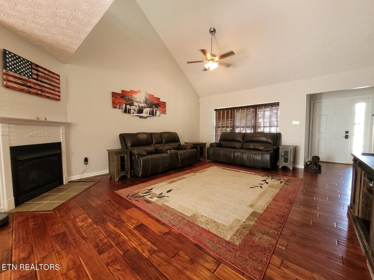 1217 Quiet Brook Lane Knoxville TN 37914
