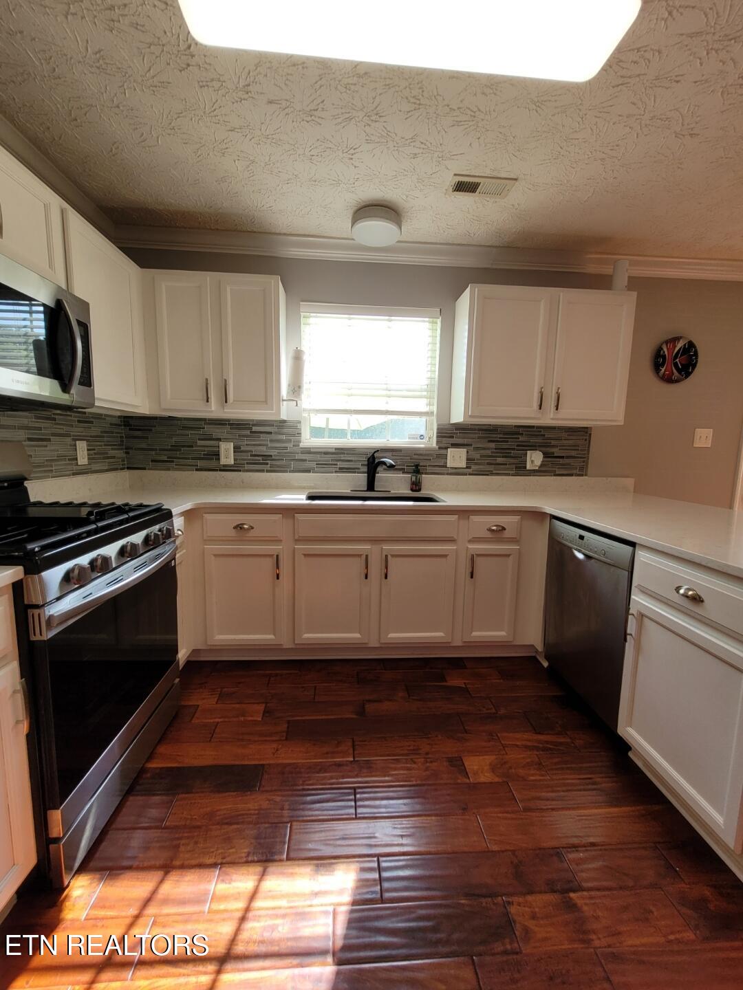1217 Quiet Brook Lane Knoxville TN 37914