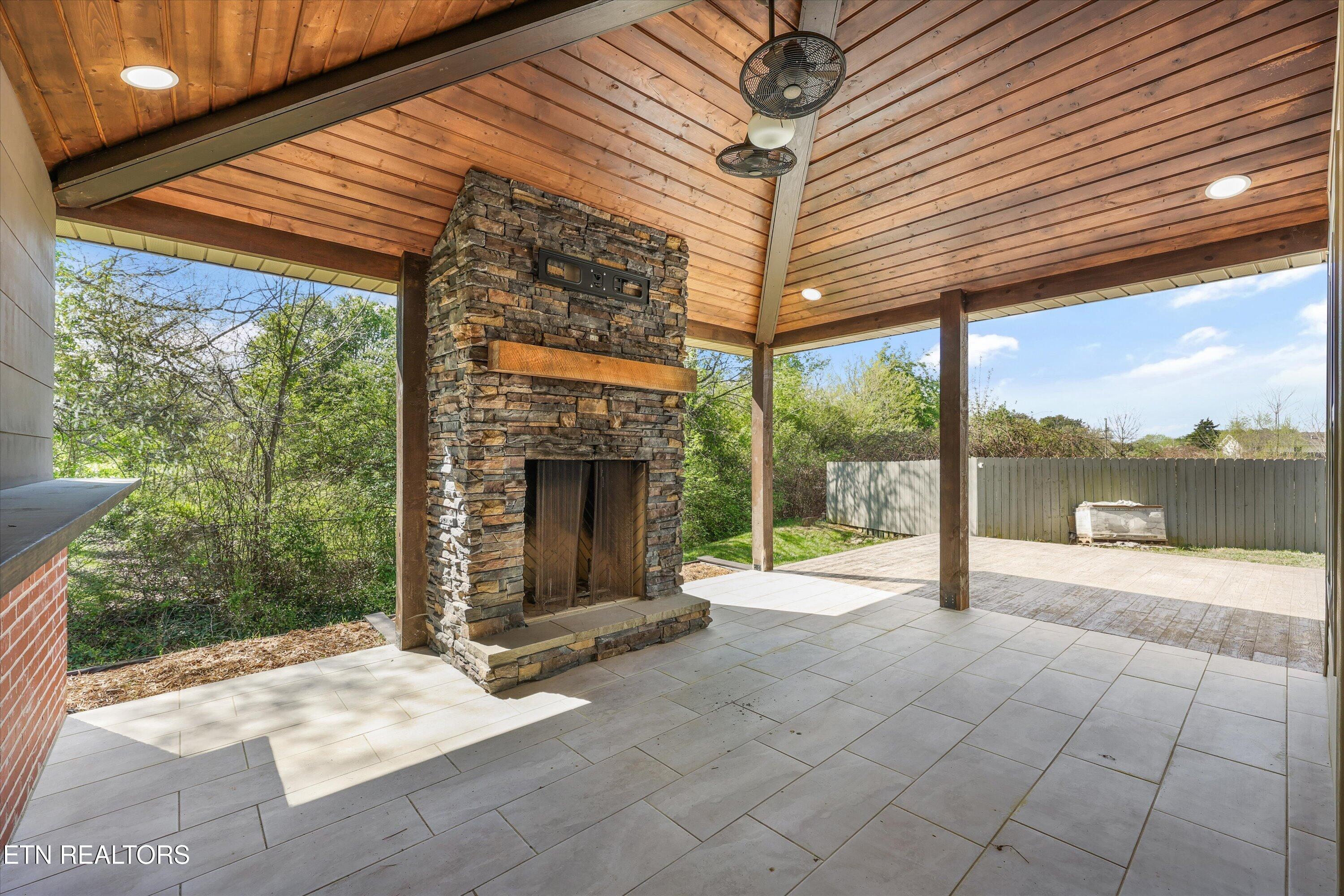 720 Hunter Crest Road Maryville TN 37803