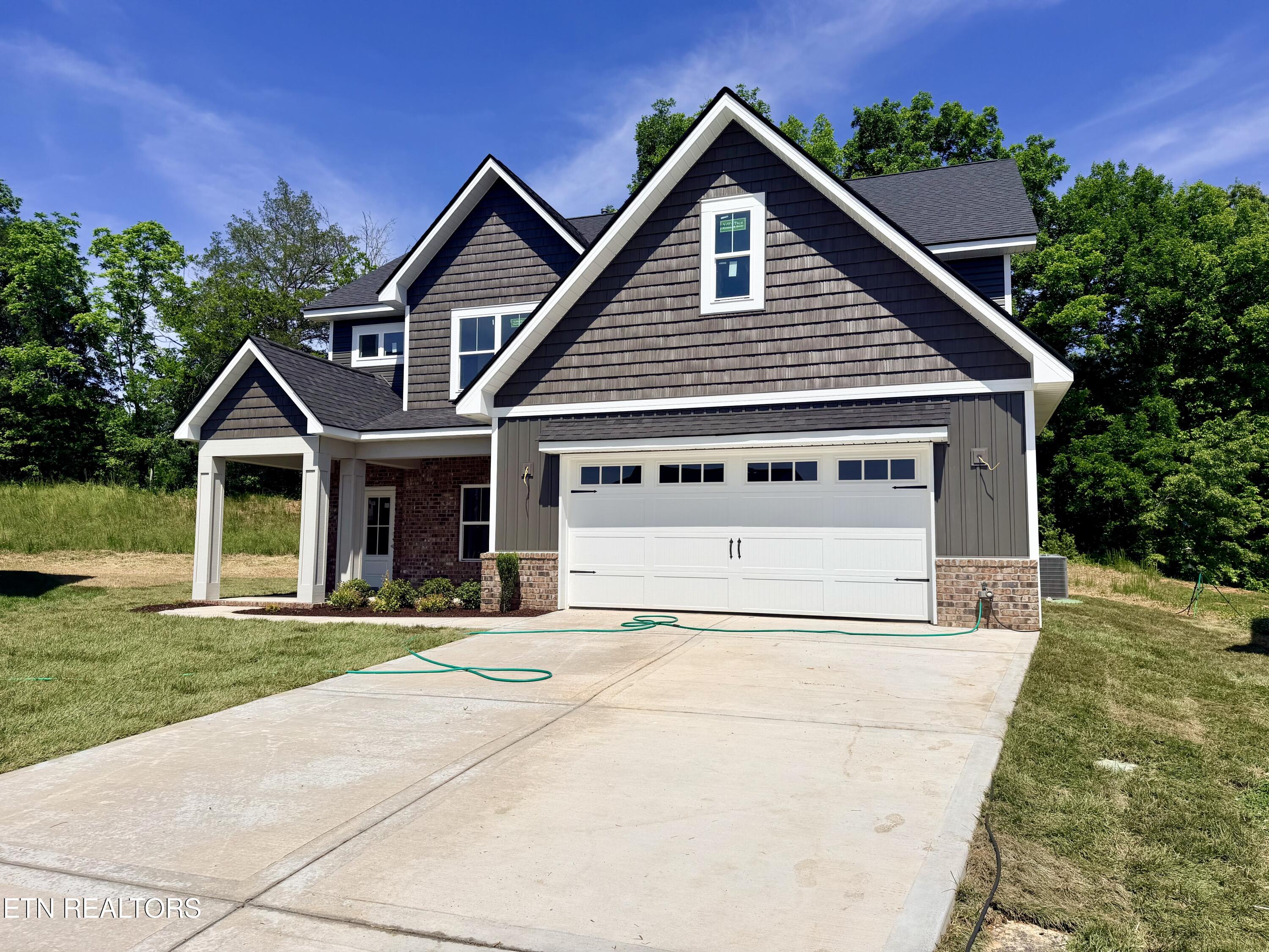 12604 Izzy Mule Lane Knoxville TN 37932