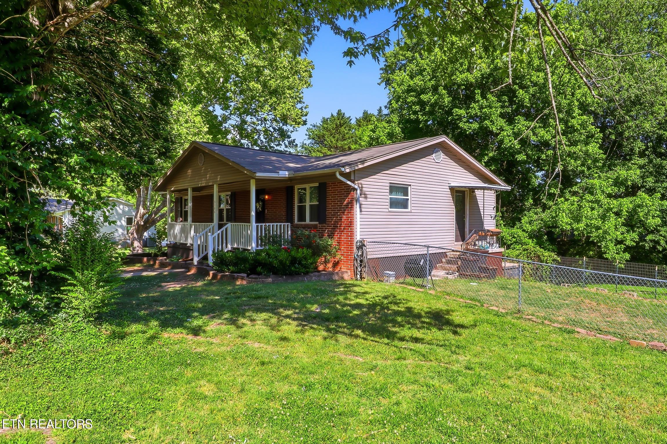 3106 NW Sycamore View Court Knoxville TN 37921