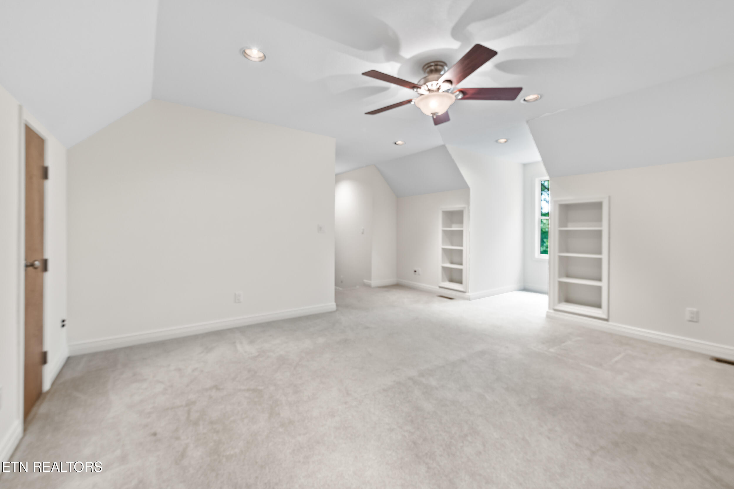 134 Holly Lane Kingston TN 37763