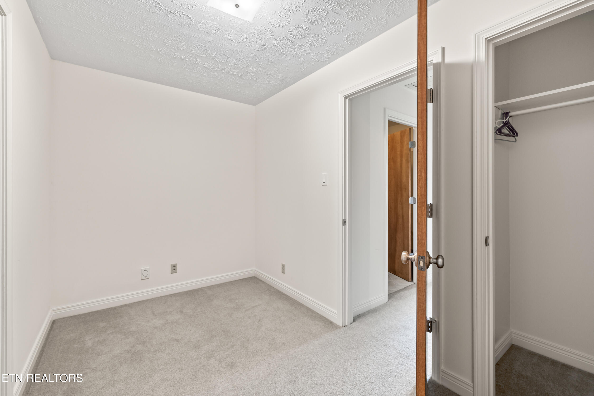 134 Holly Lane Kingston TN 37763