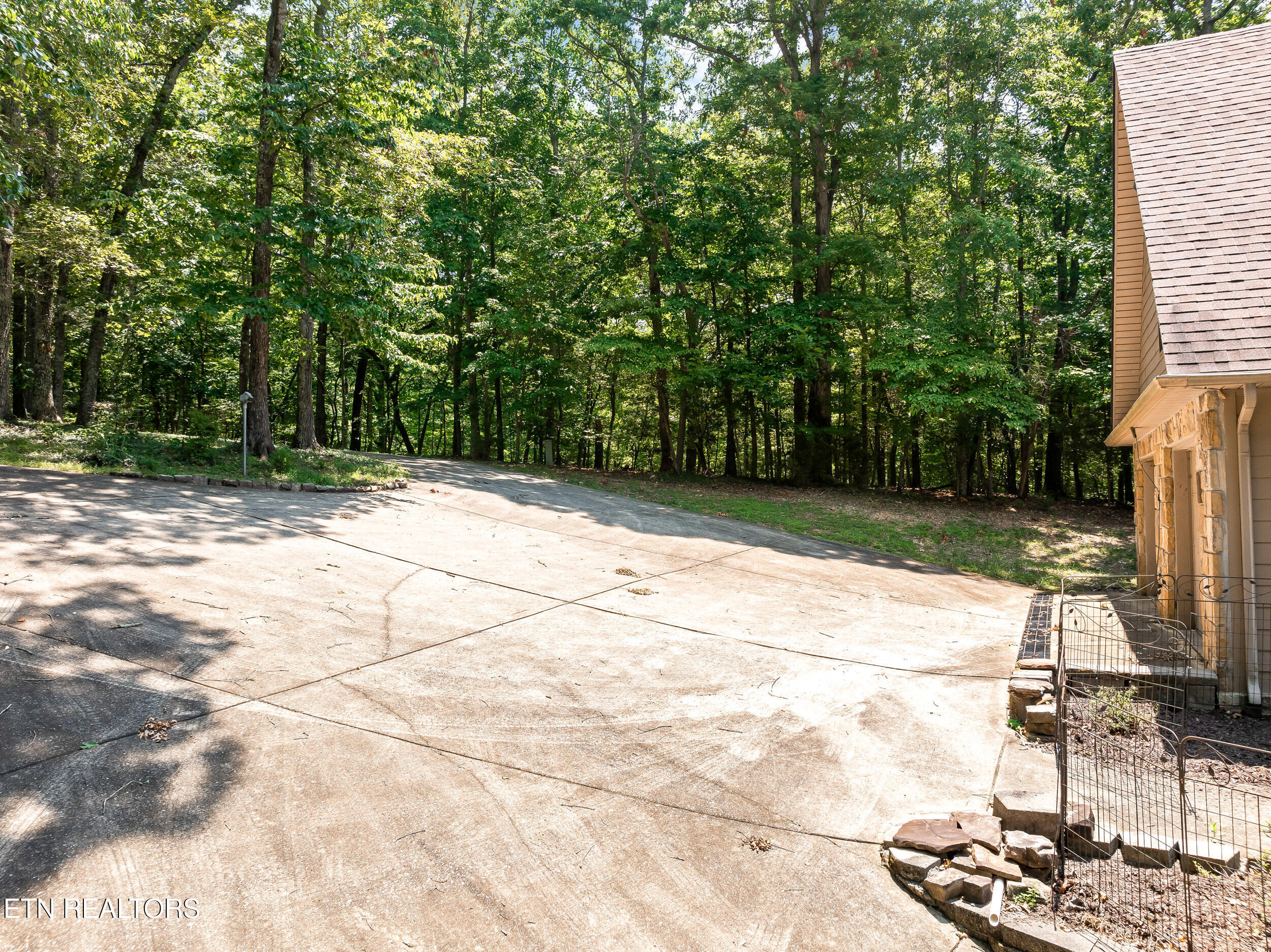 134 Holly Lane Kingston TN 37763