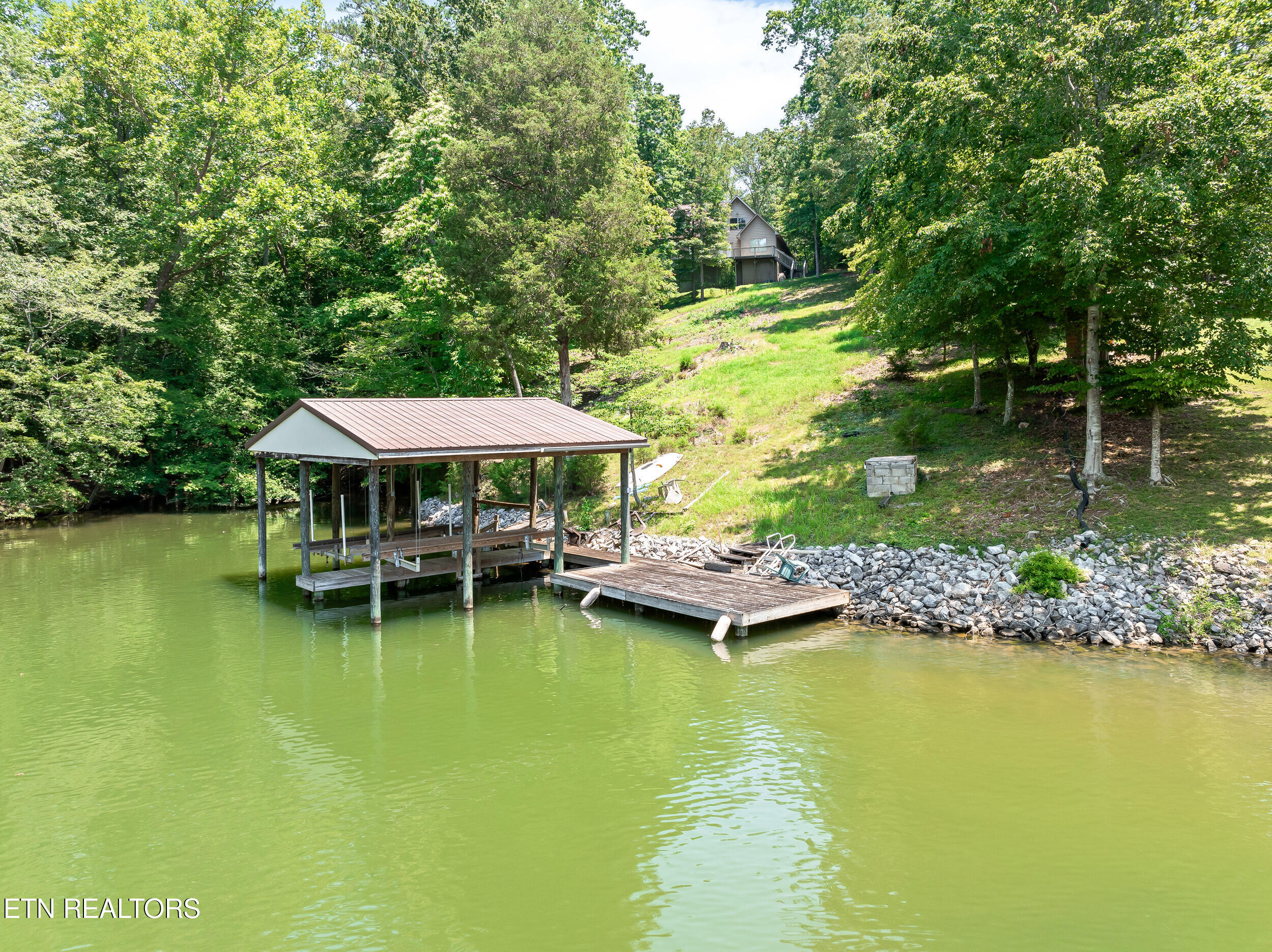134 Holly Lane Kingston TN 37763