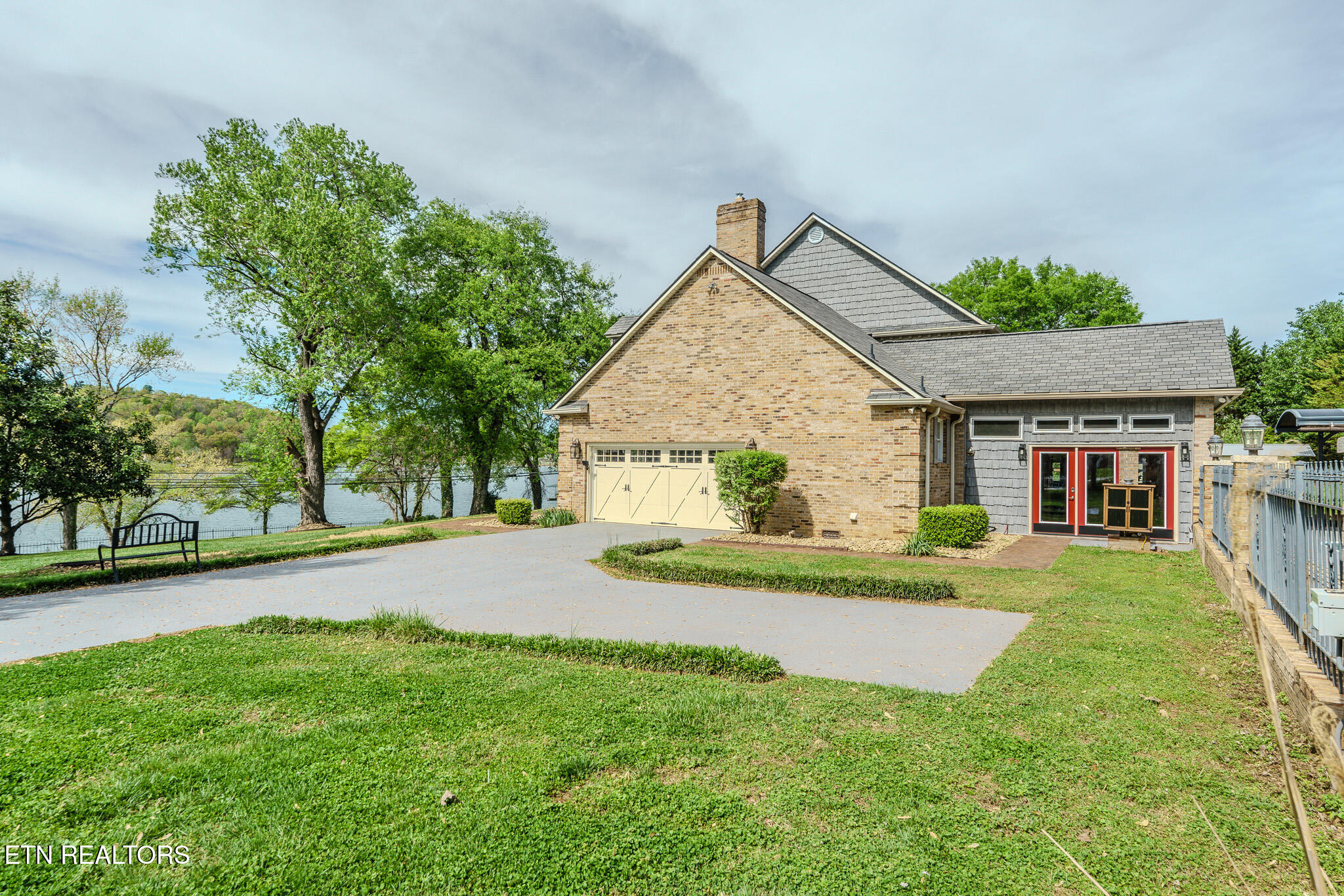 700 S Kentucky Street Kingston TN 37763