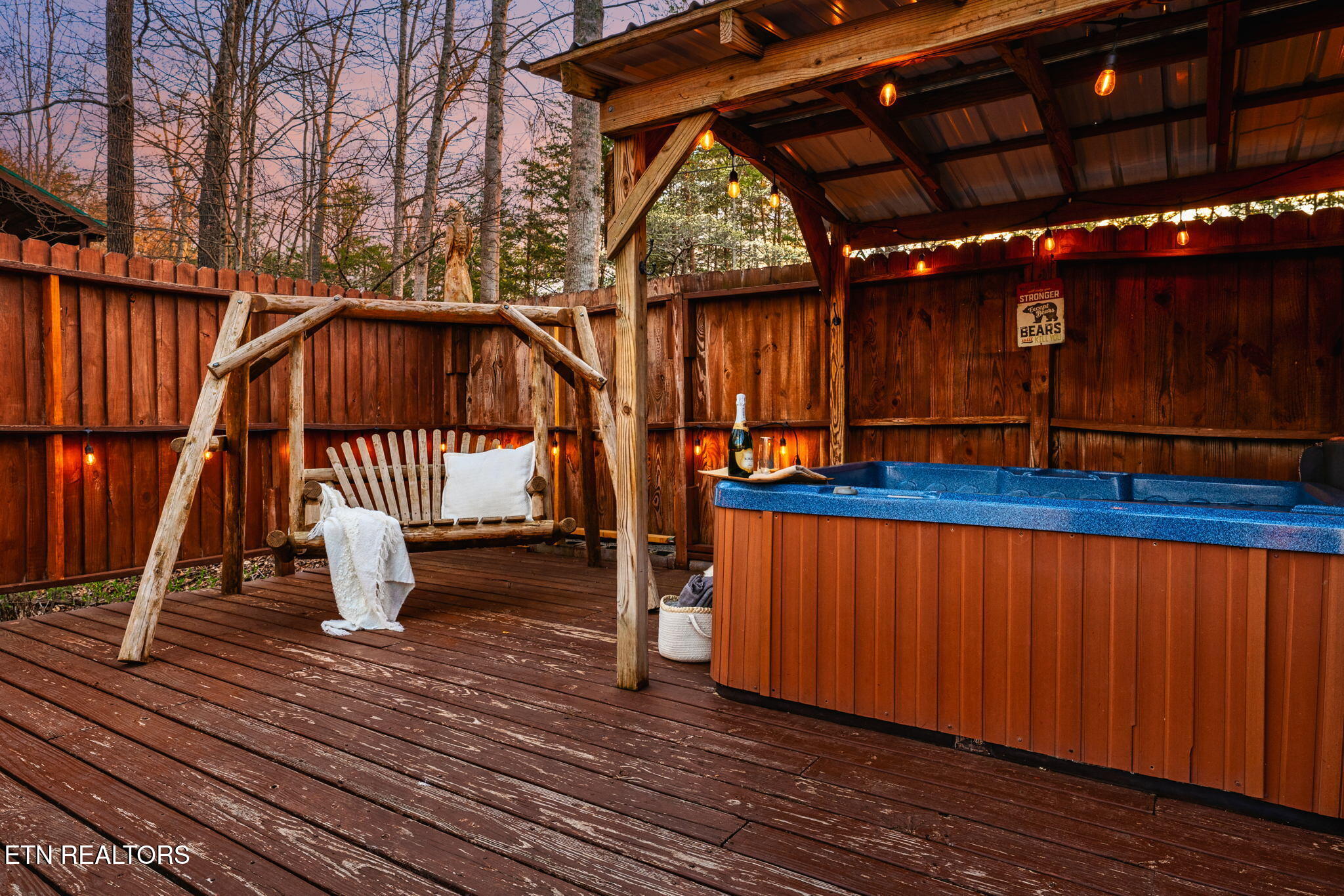 817 Ridgefield Drive Sevierville TN 37876