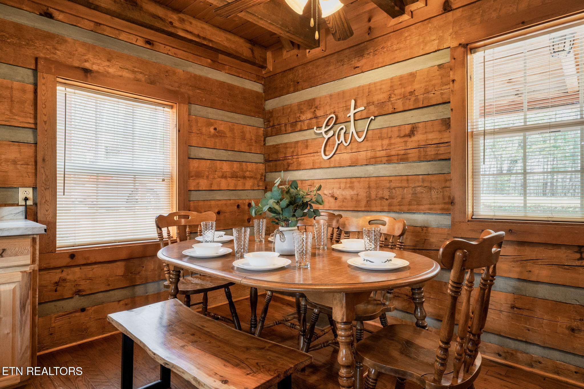 817 Ridgefield Drive Sevierville TN 37876