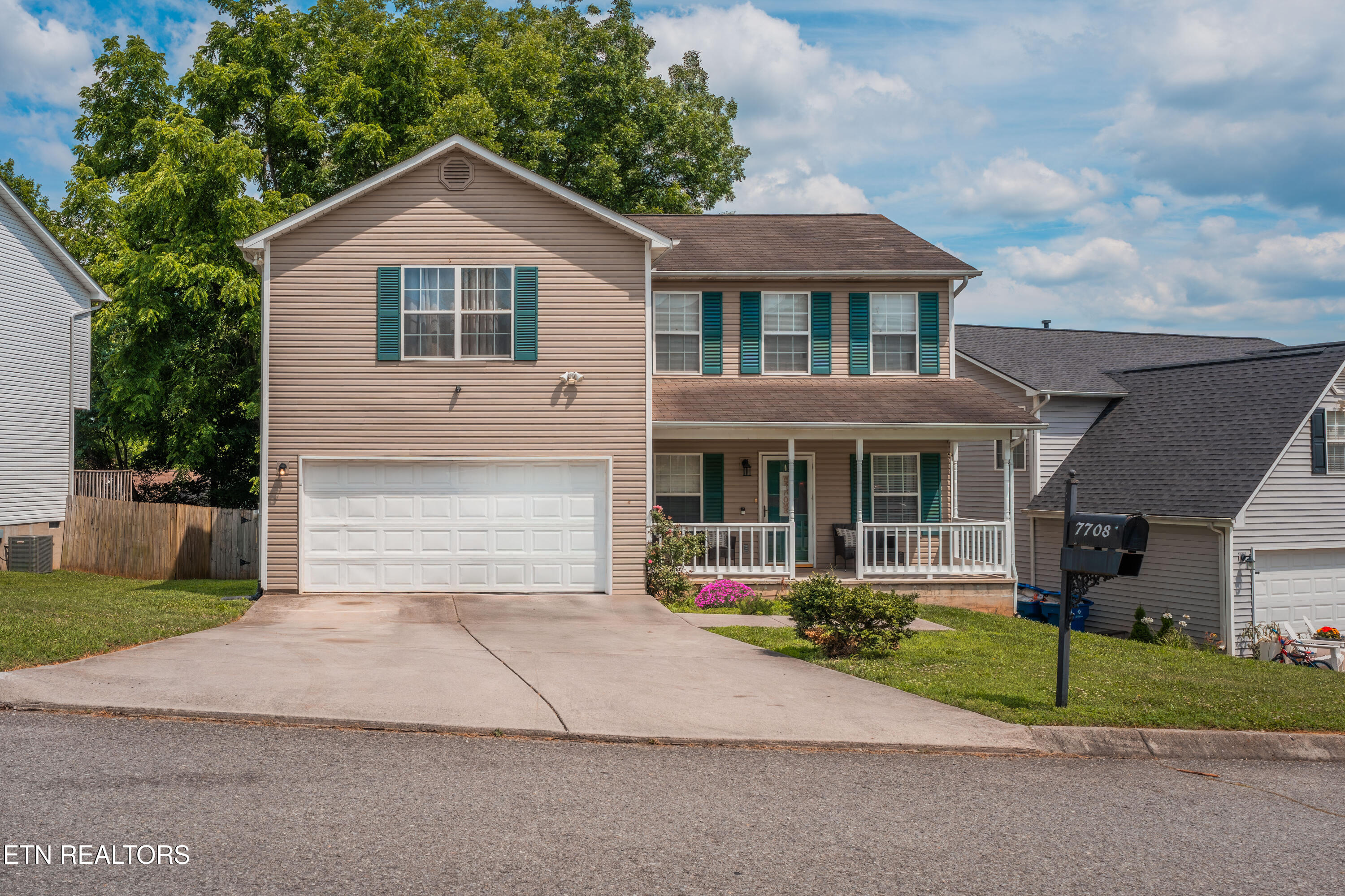 7708 Ambergate Road Powell TN 37849