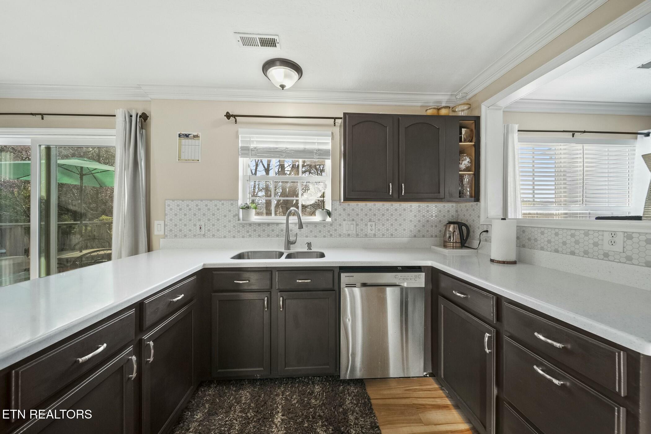 7708 Ambergate Road Powell TN 37849