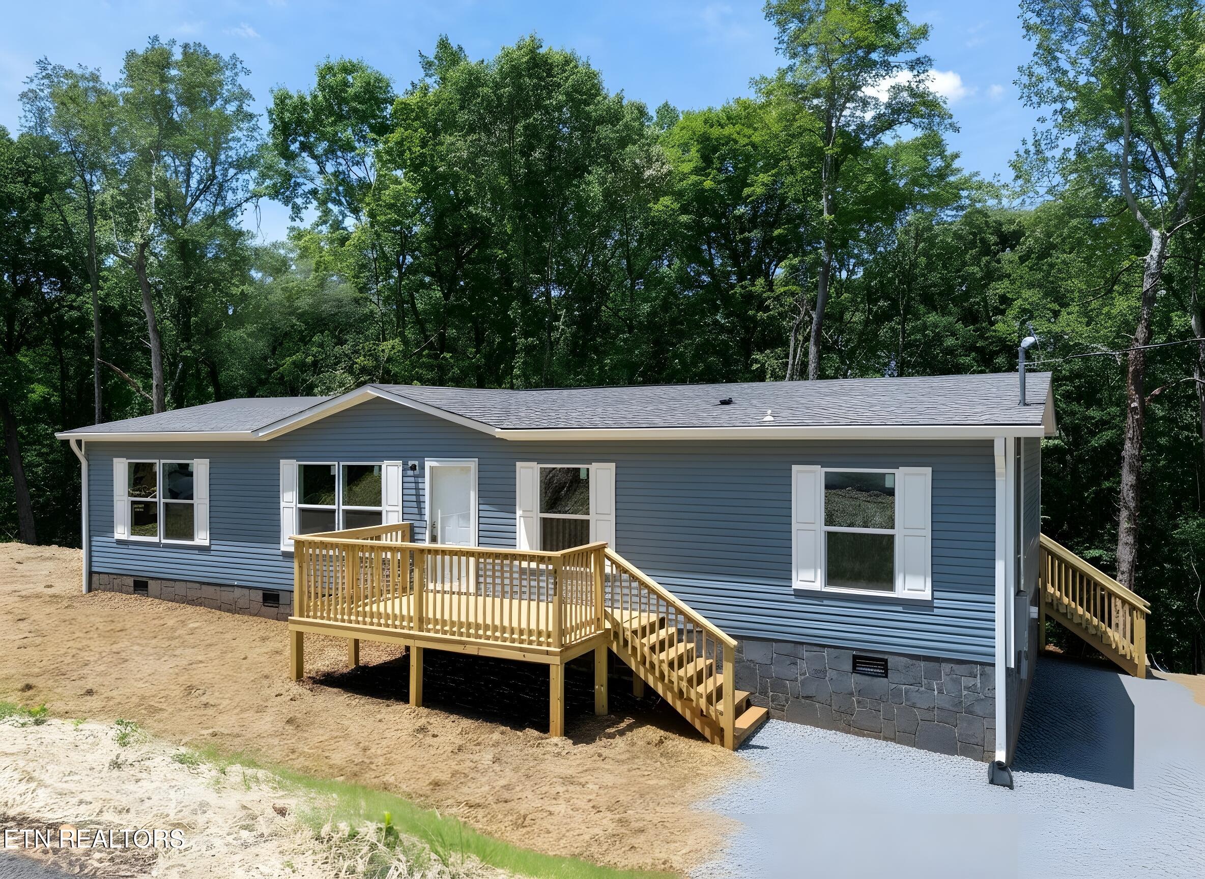 523 Smokey Drive Loudon TN 37774