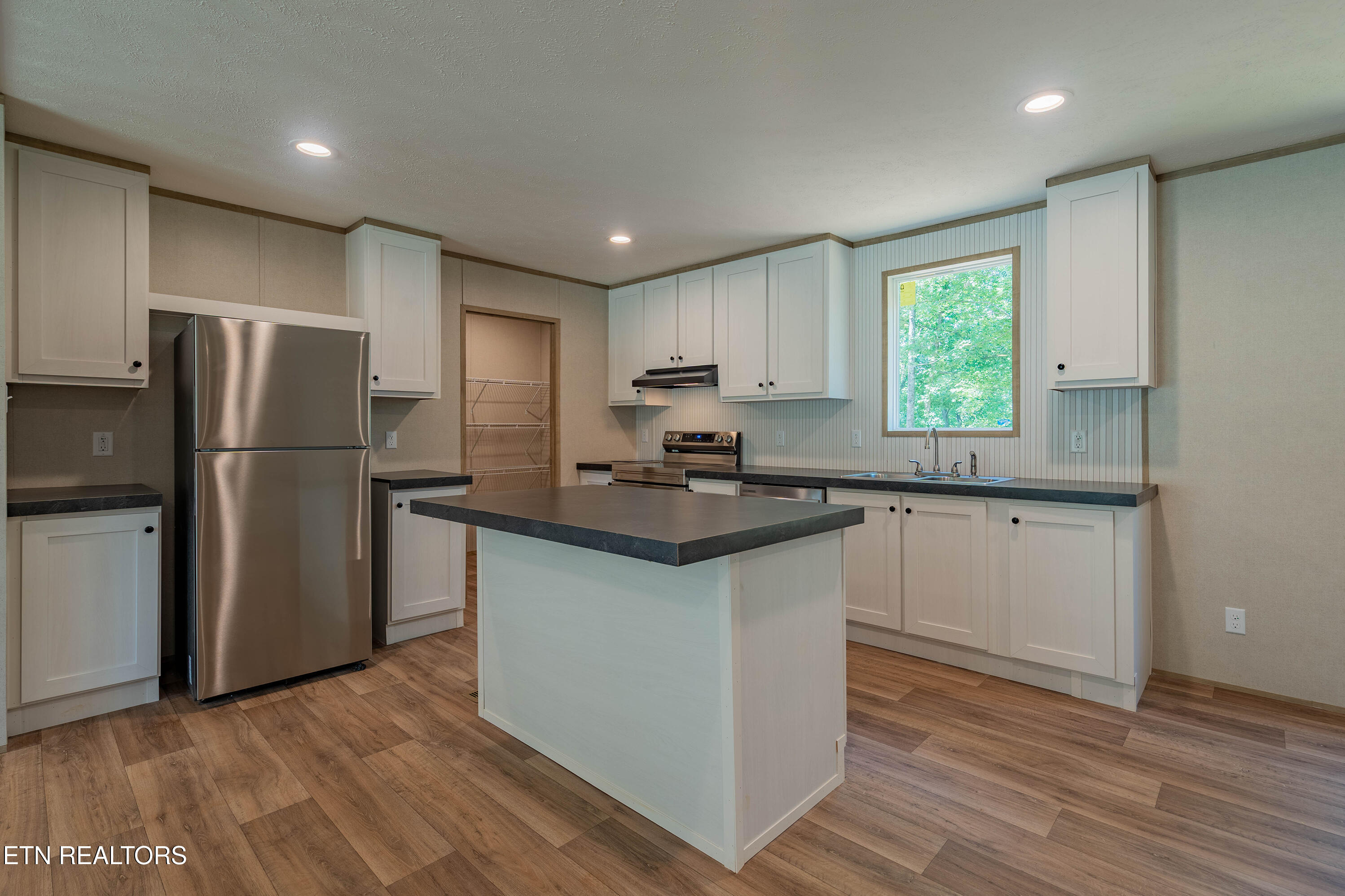 523 Smokey Drive Loudon TN 37774