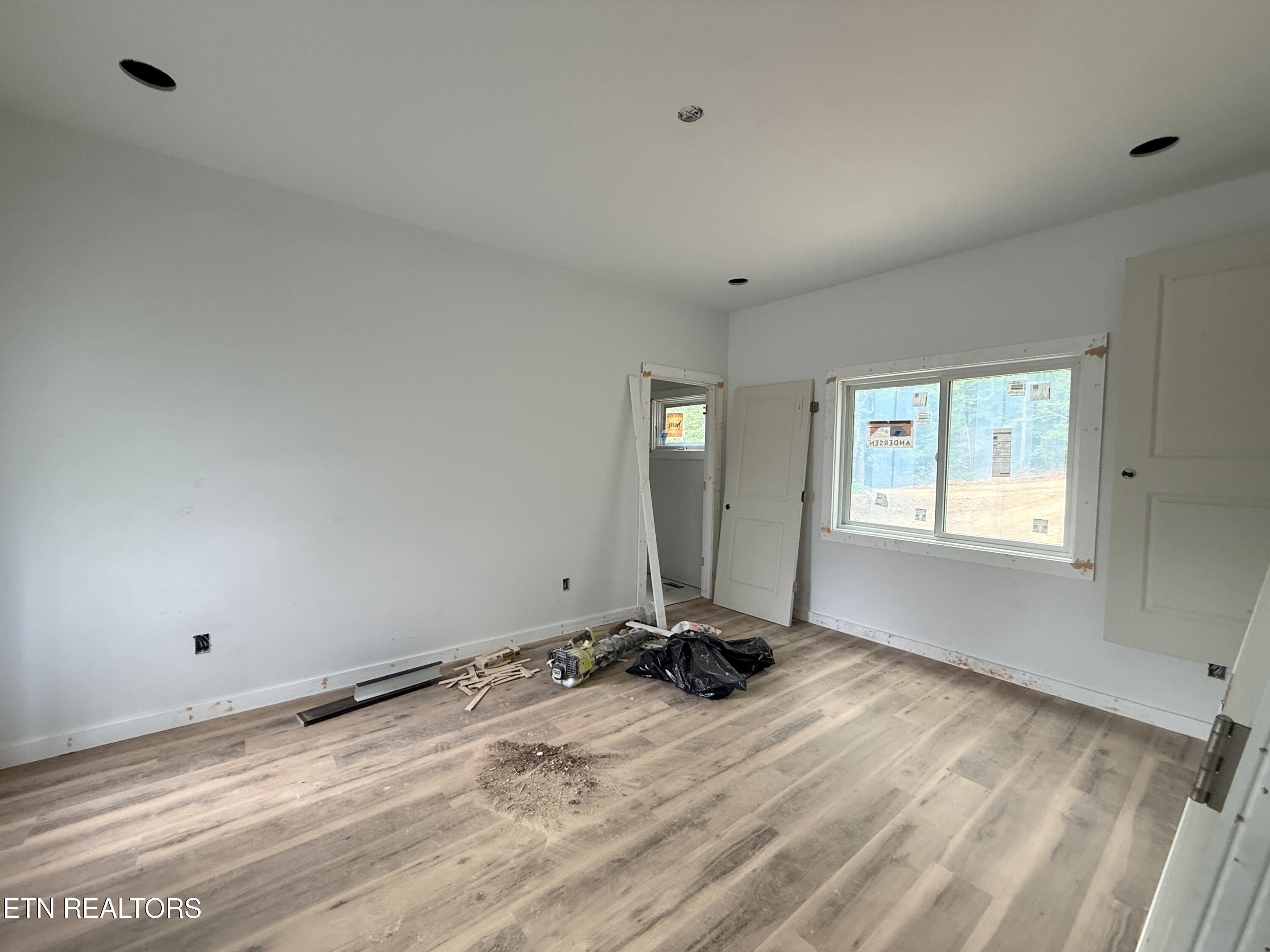 985 Soft Ridge Road Celina TN 38551