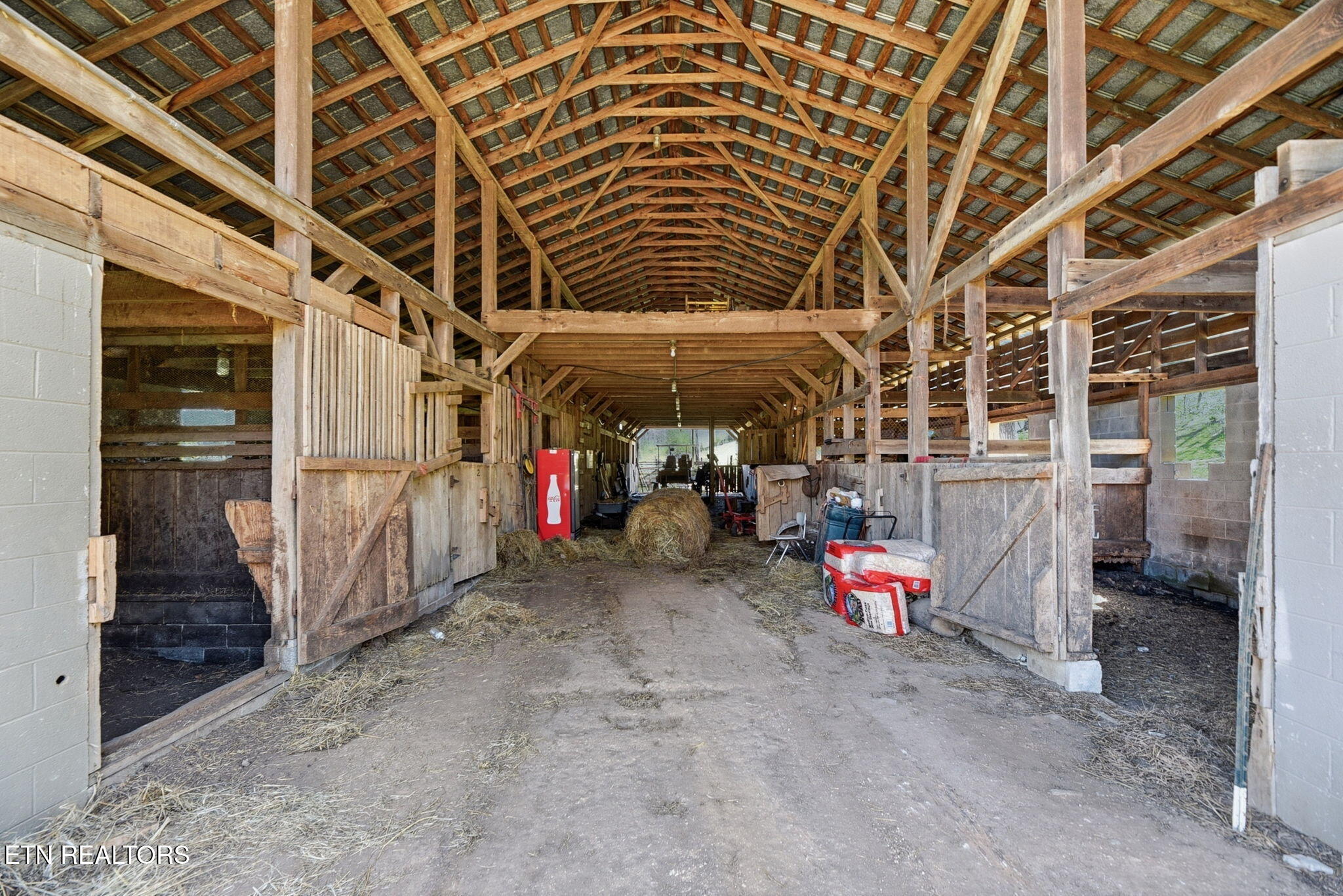 1103 Forest Hill Drive Harriman TN 37748