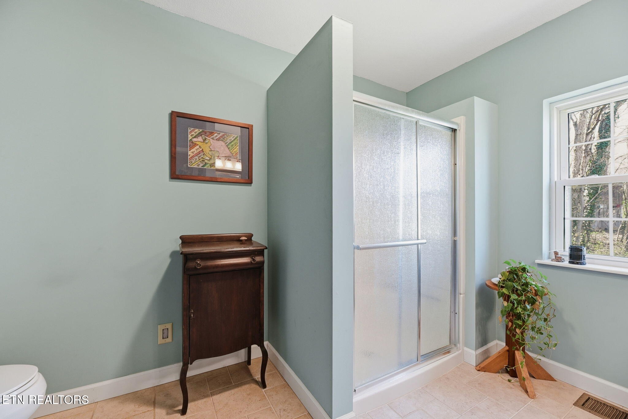 1103 Forest Hill Drive Harriman TN 37748