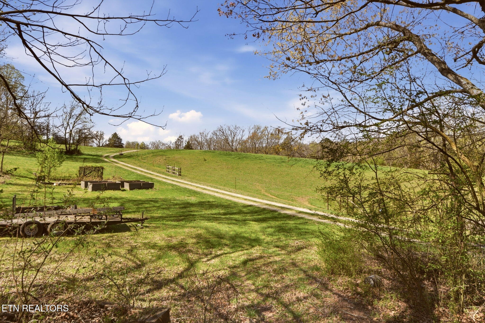 1103 Forest Hill Drive Harriman TN 37748