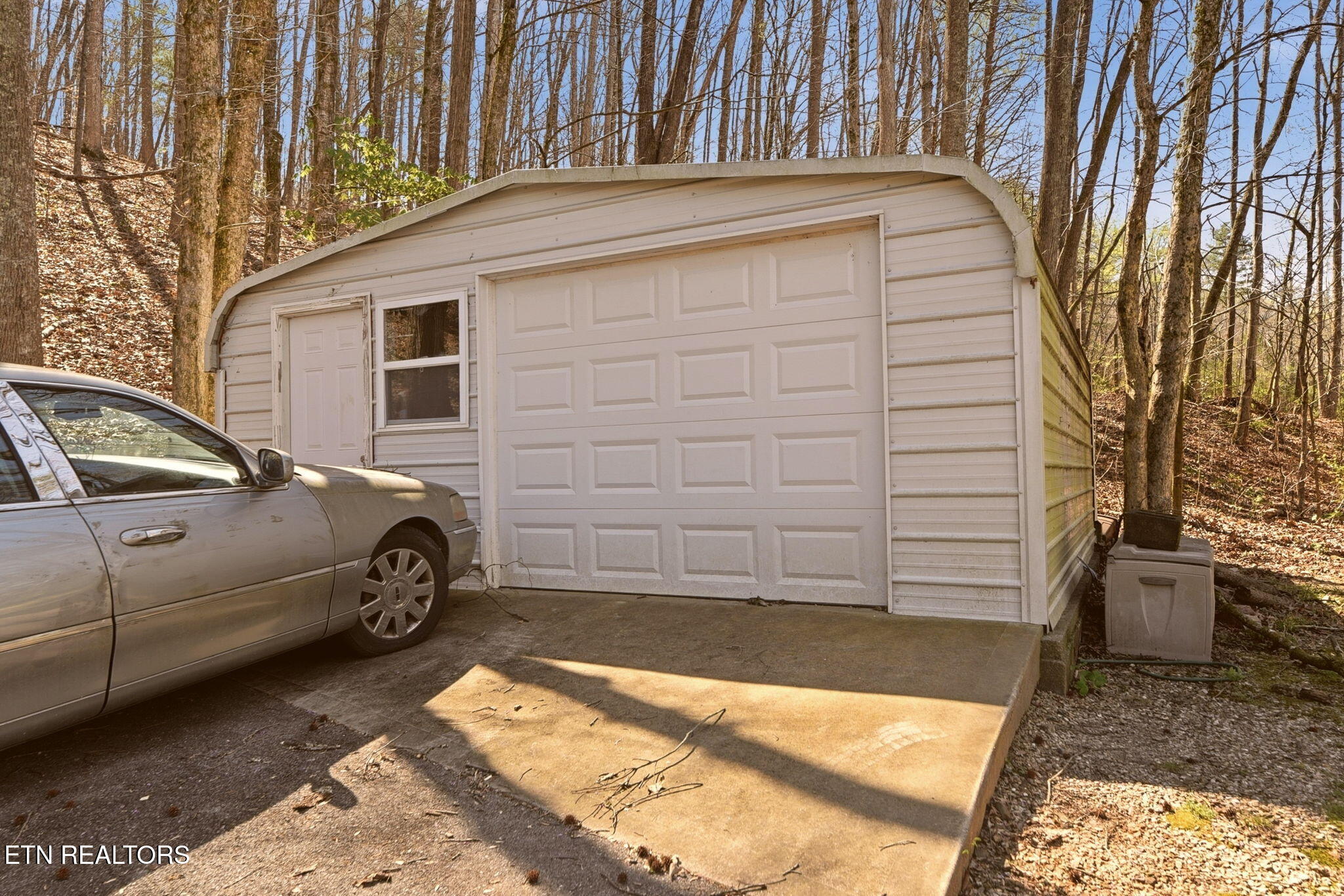 1103 Forest Hill Drive Harriman TN 37748