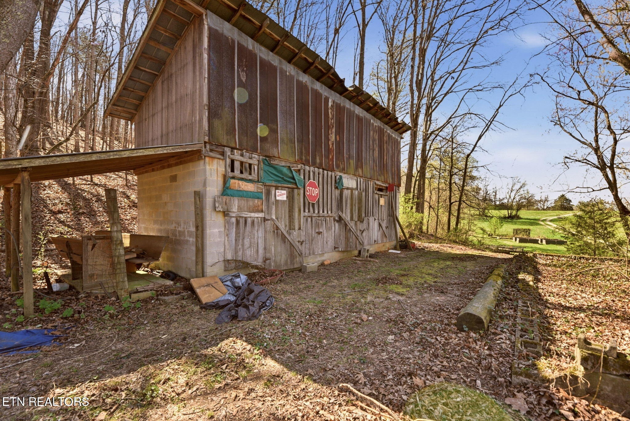 1103 Forest Hill Drive Harriman TN 37748