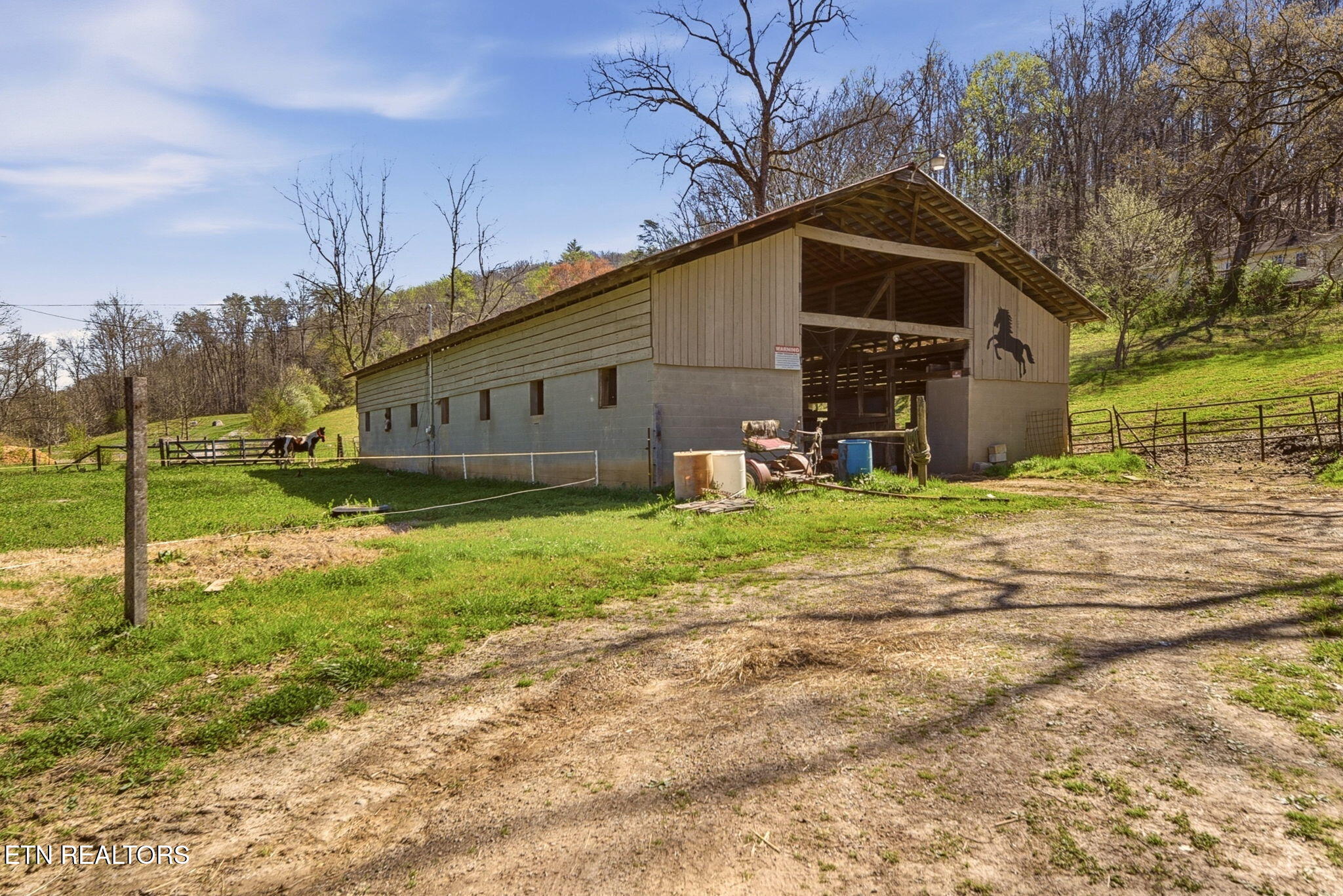 1103 Forest Hill Drive Harriman TN 37748
