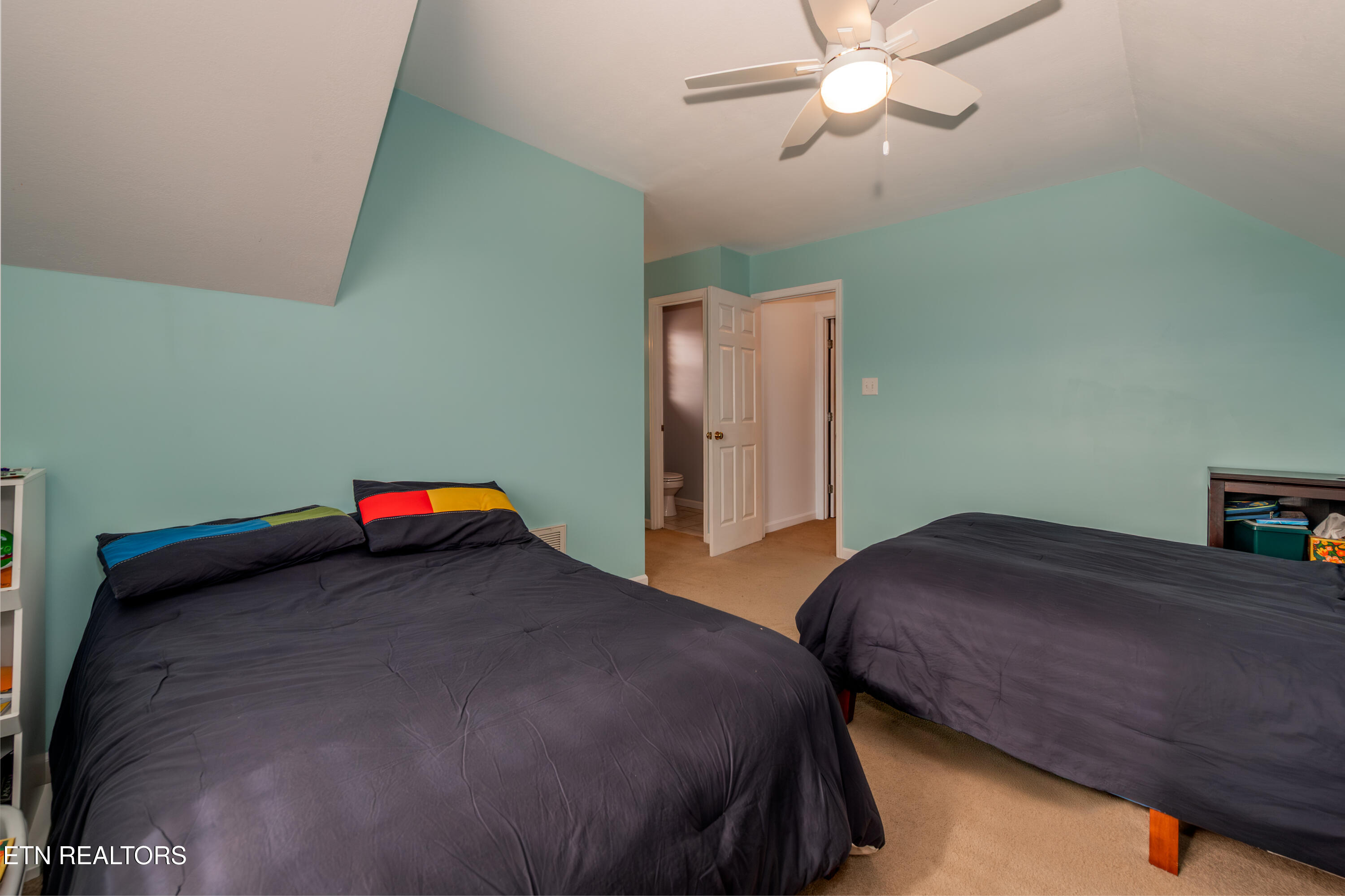 260 Oakwood Estates Drive Lenoir City TN 37772