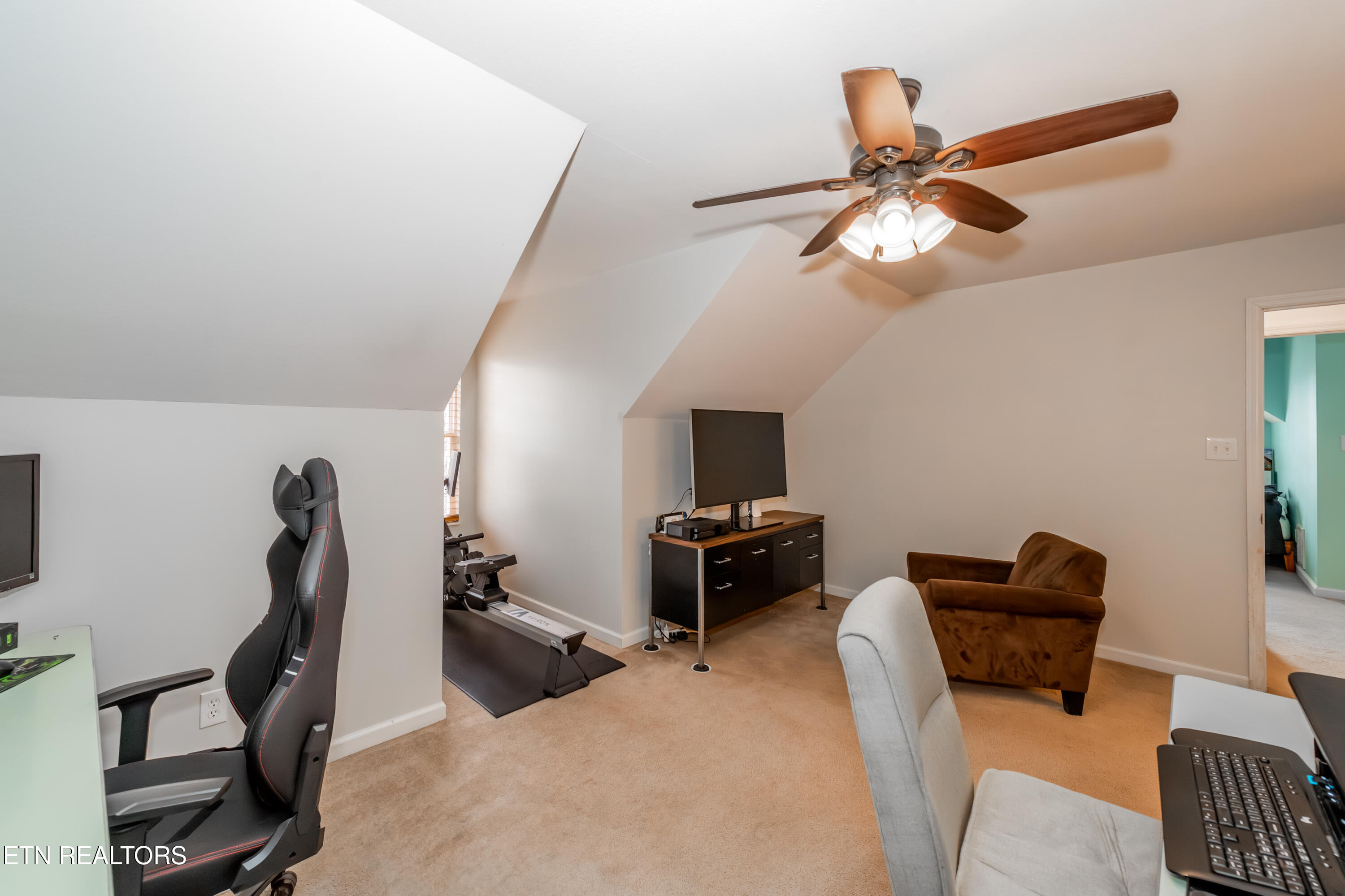 260 Oakwood Estates Drive Lenoir City TN 37772