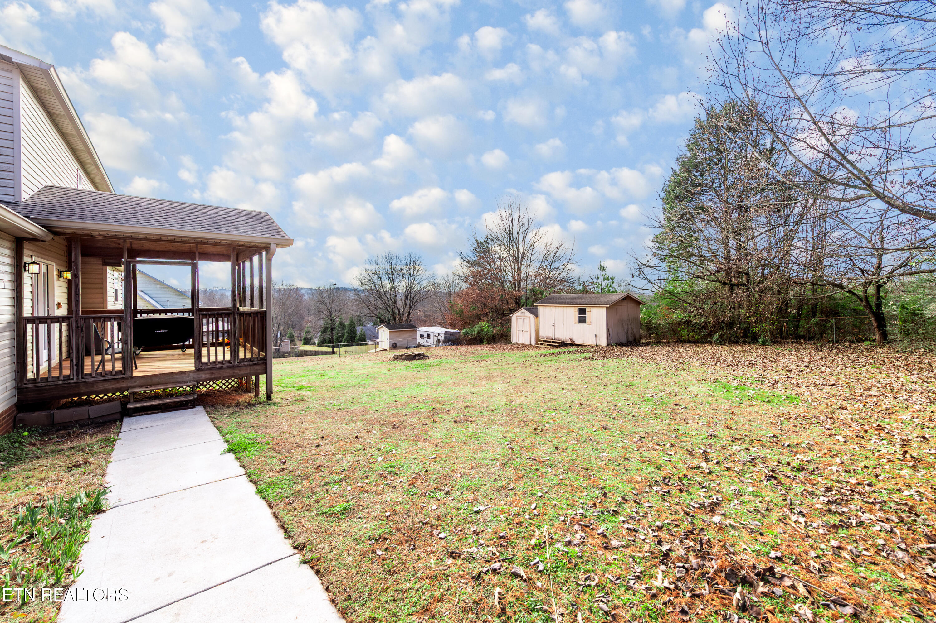 260 Oakwood Estates Drive Lenoir City TN 37772