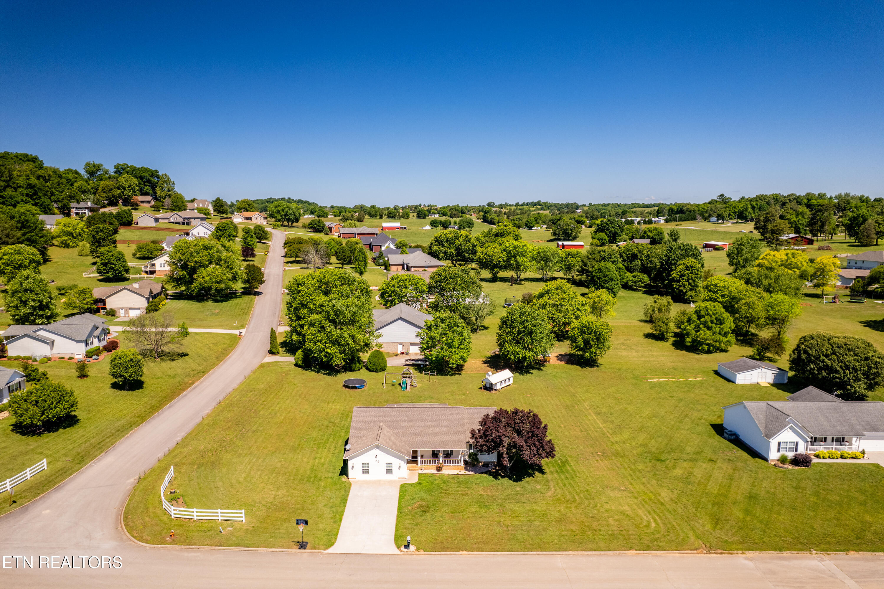 5445 Evergreen Farms Greenback TN 37742