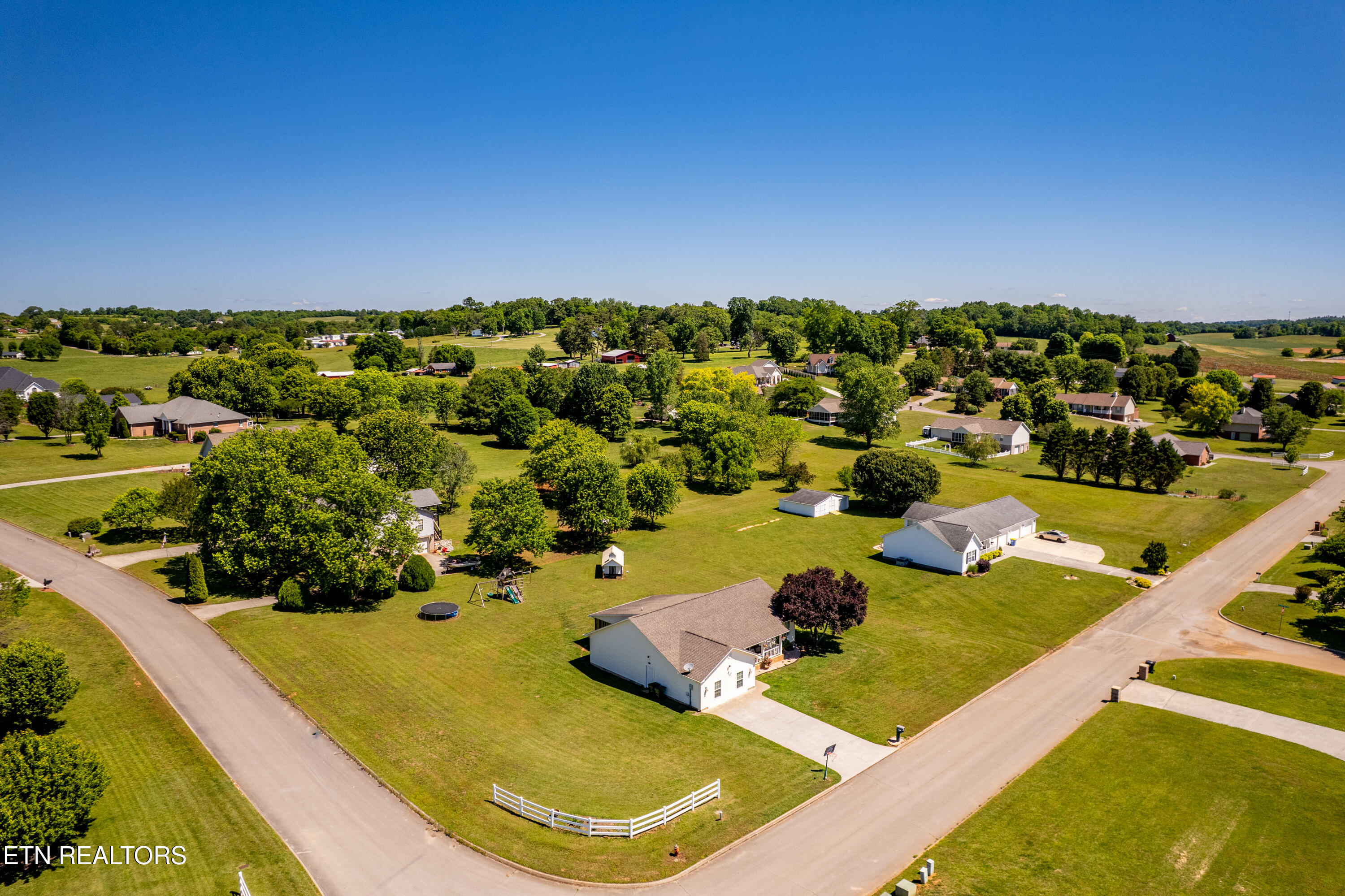 5445 Evergreen Farms Greenback TN 37742