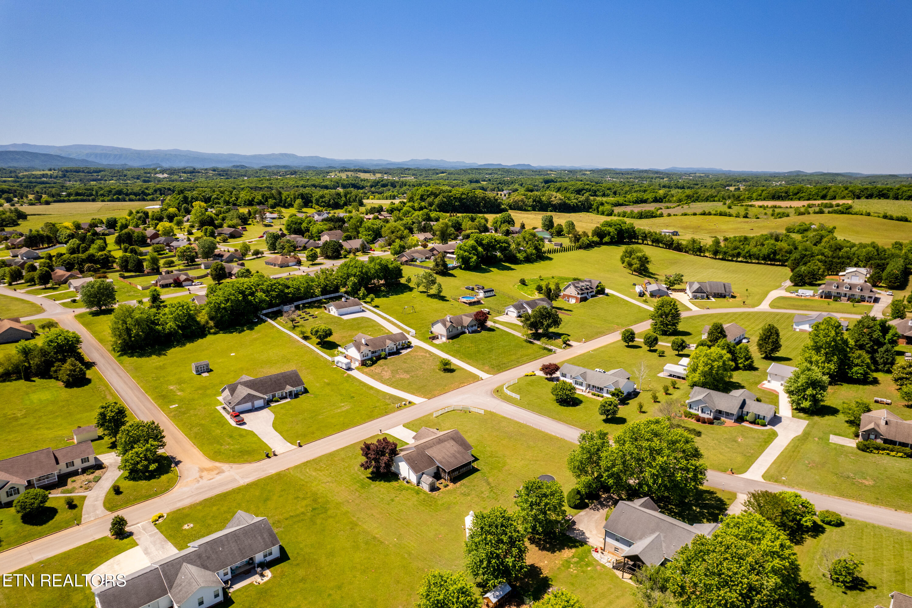 5445 Evergreen Farms Greenback TN 37742