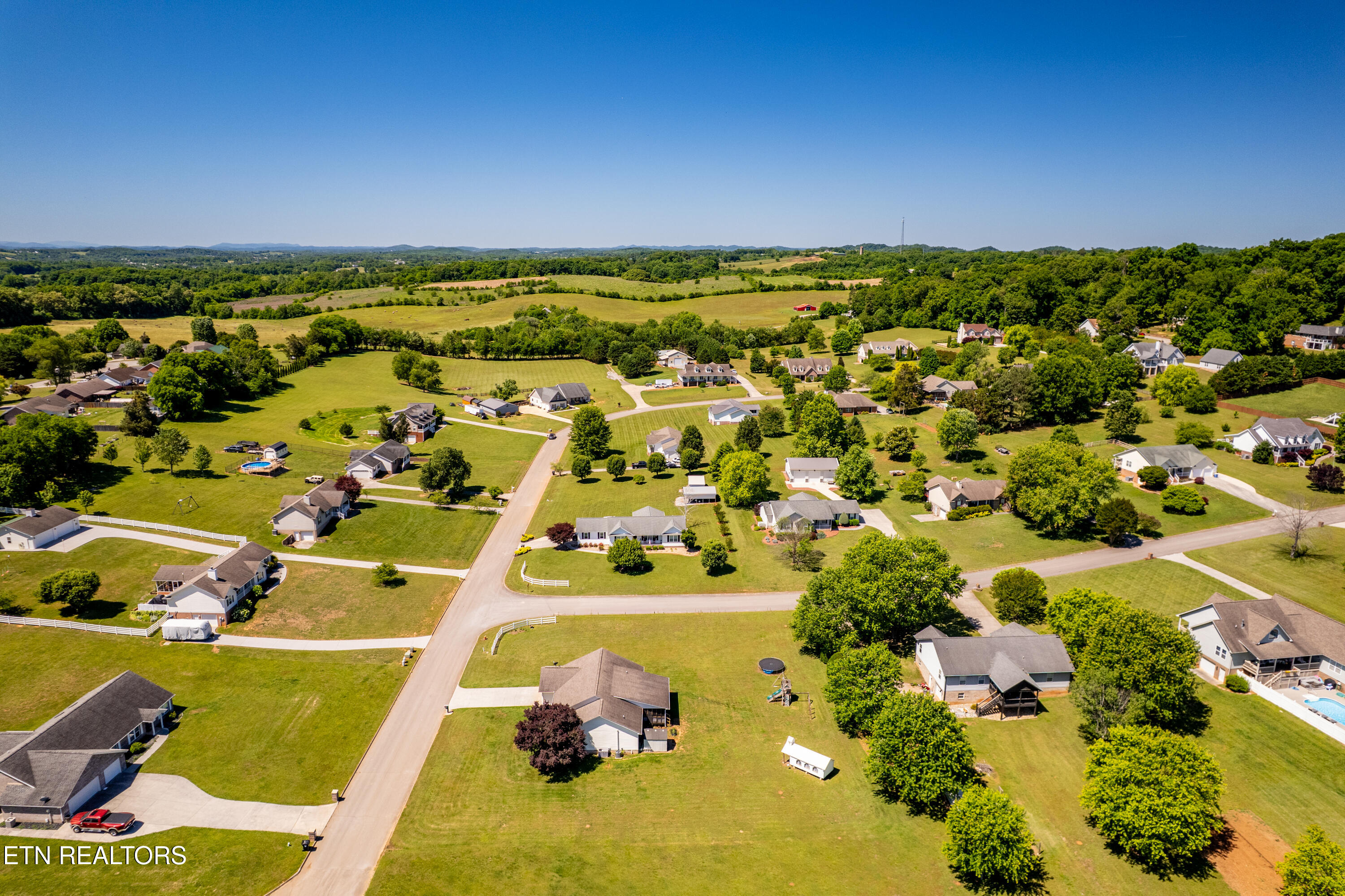 5445 Evergreen Farms Greenback TN 37742