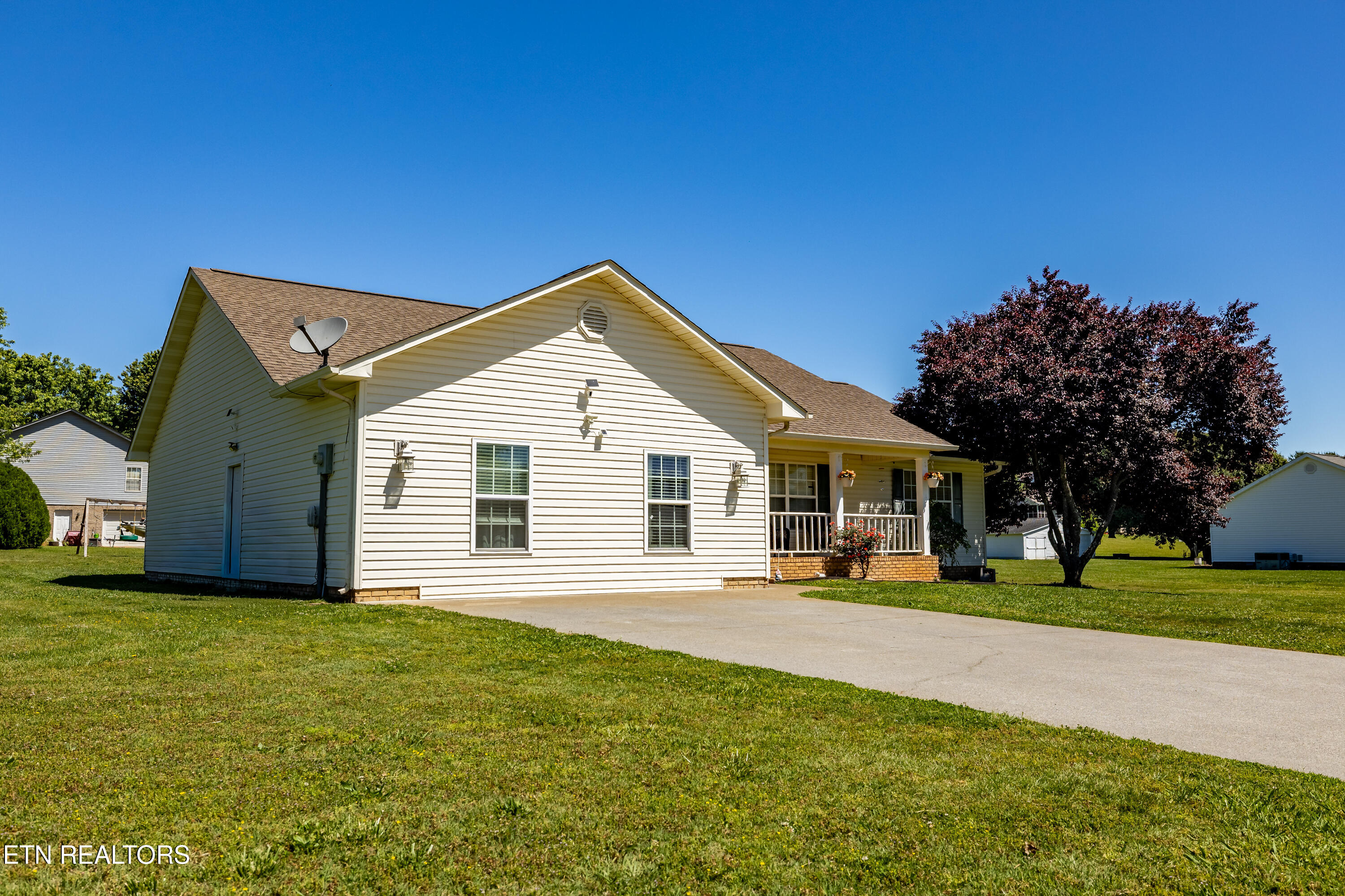 5445 Evergreen Farms Greenback TN 37742