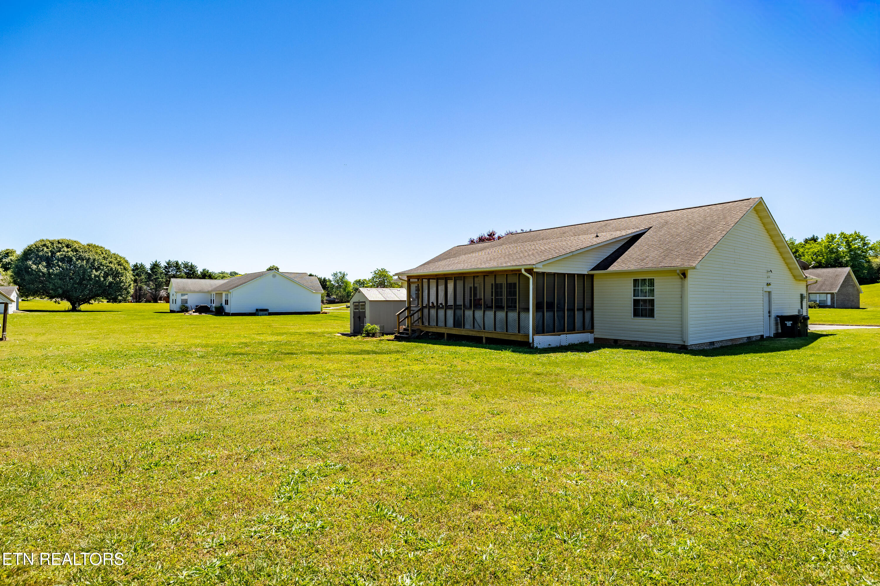 5445 Evergreen Farms Greenback TN 37742