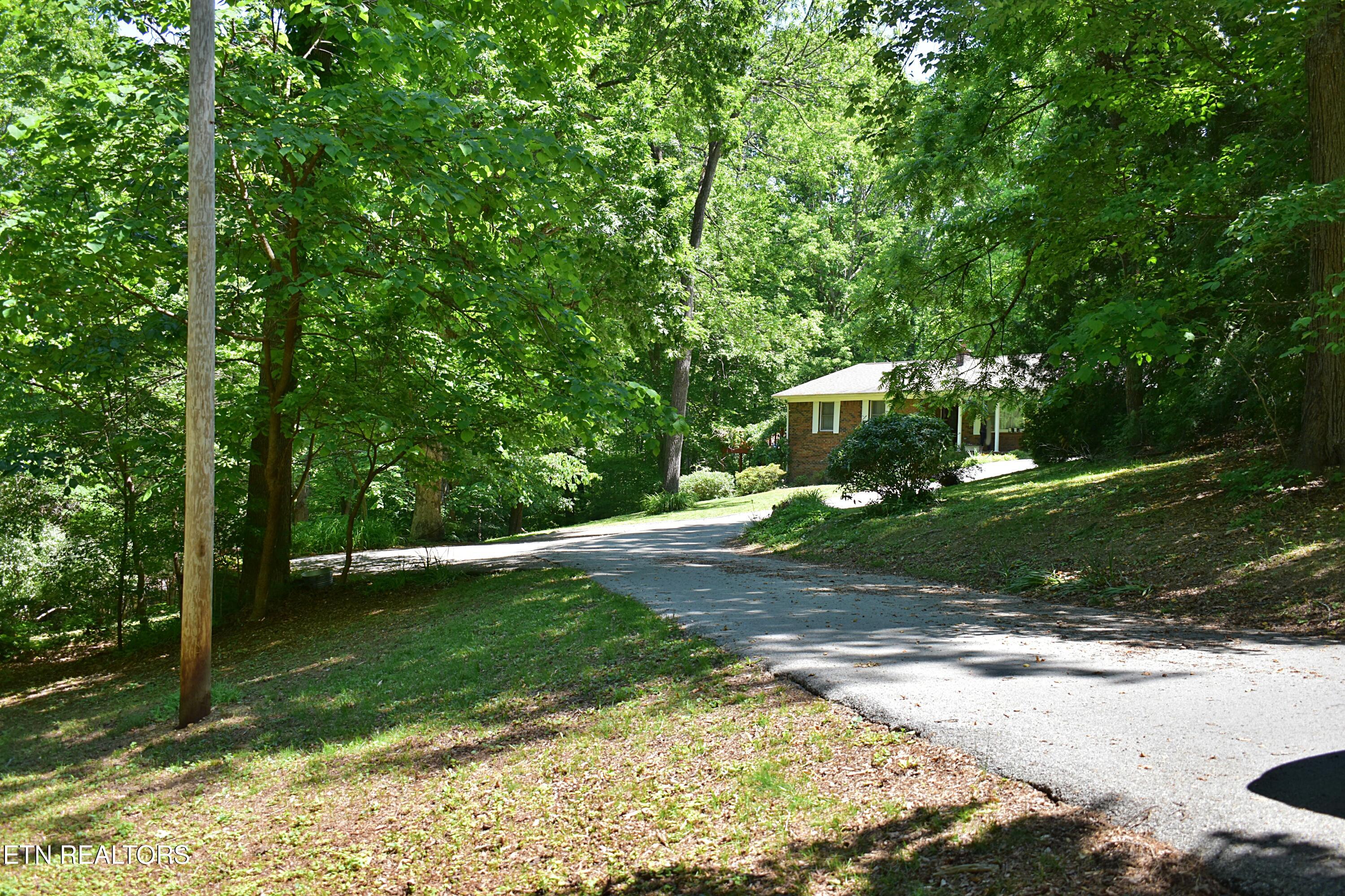 129 Jefferson Street Harrogate TN 37752