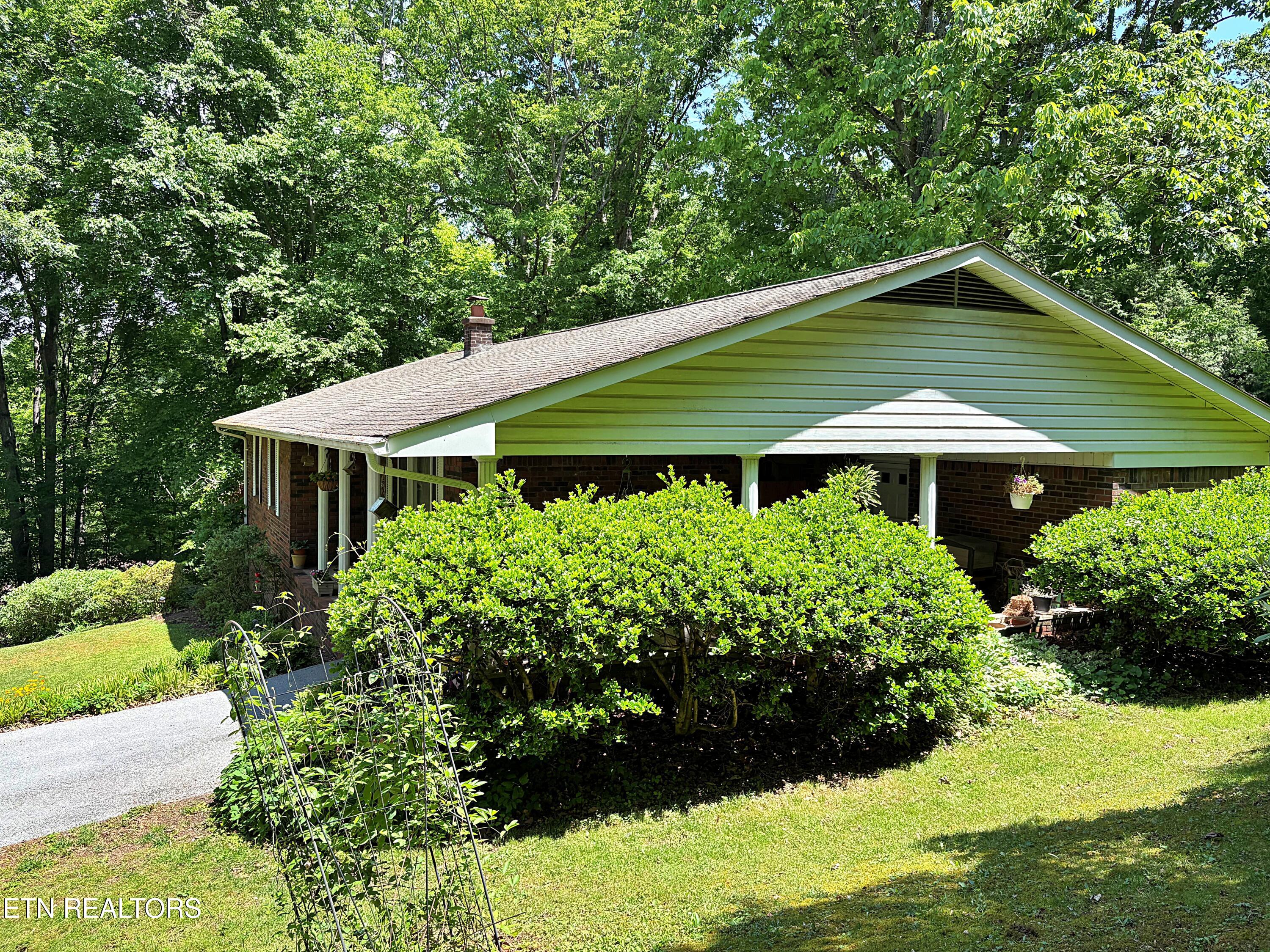 129 Jefferson Street Harrogate TN 37752