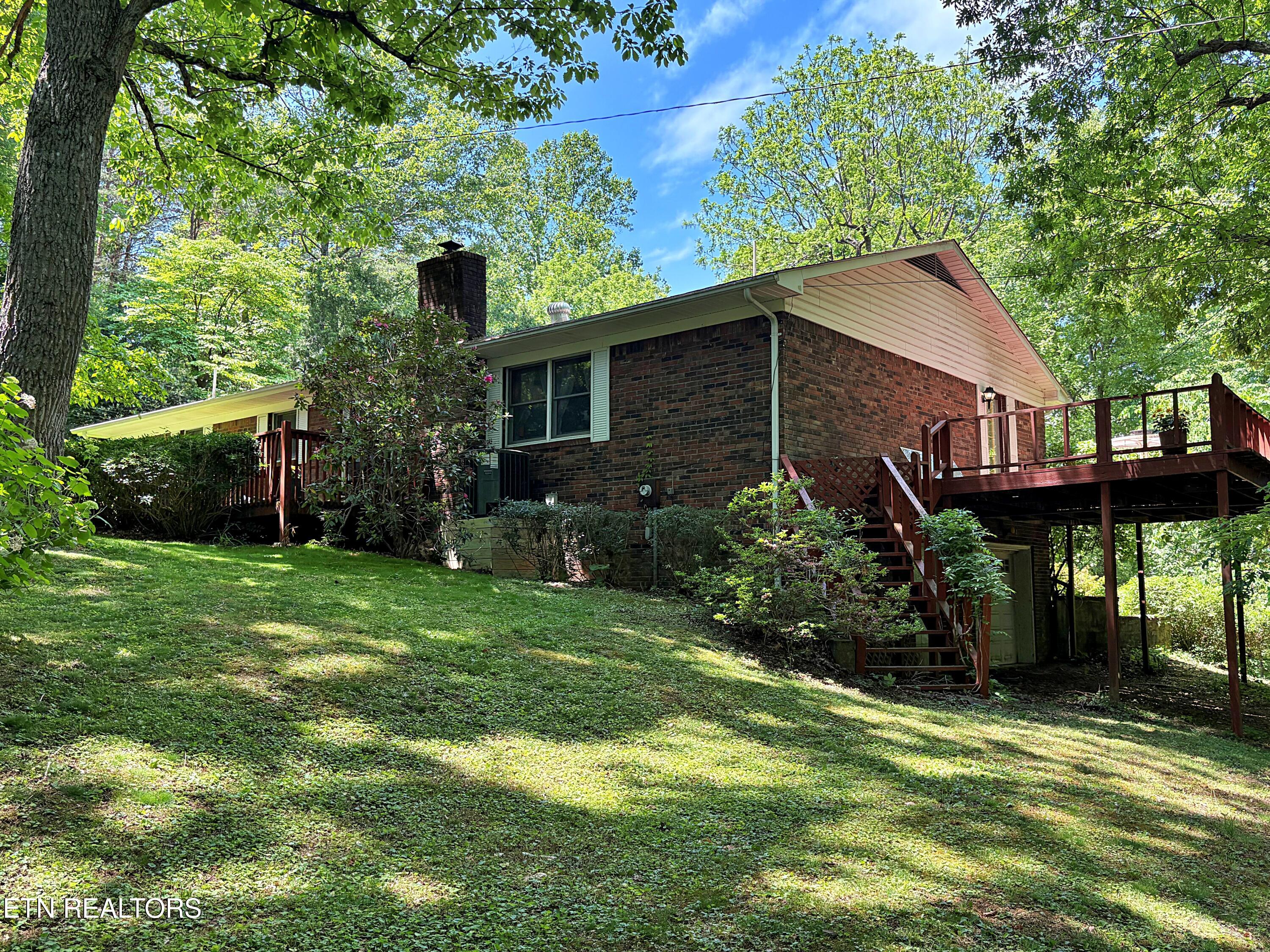 129 Jefferson Street Harrogate TN 37752
