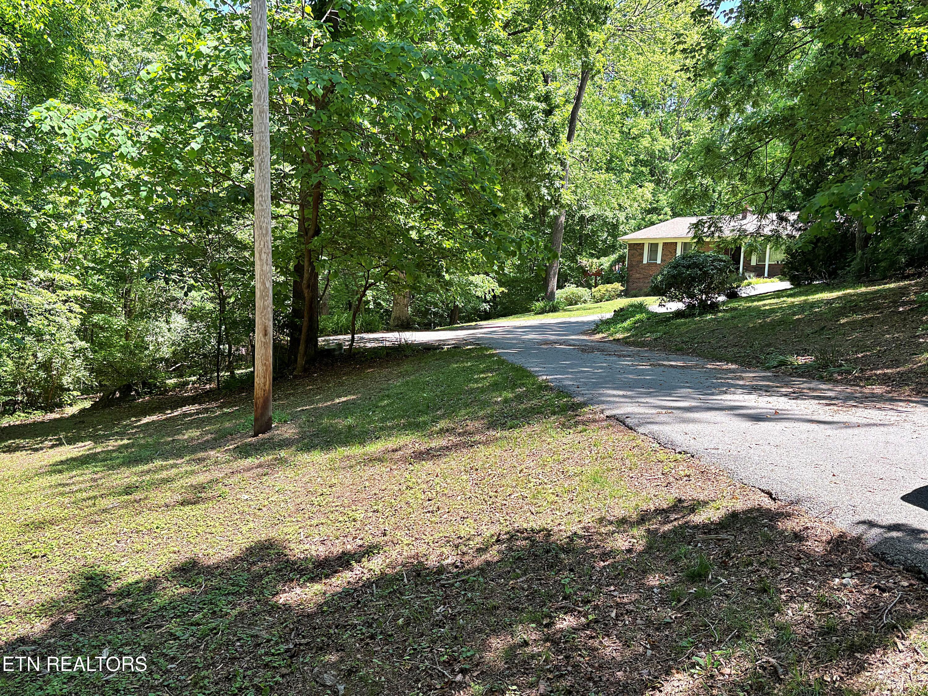 129 Jefferson Street Harrogate TN 37752