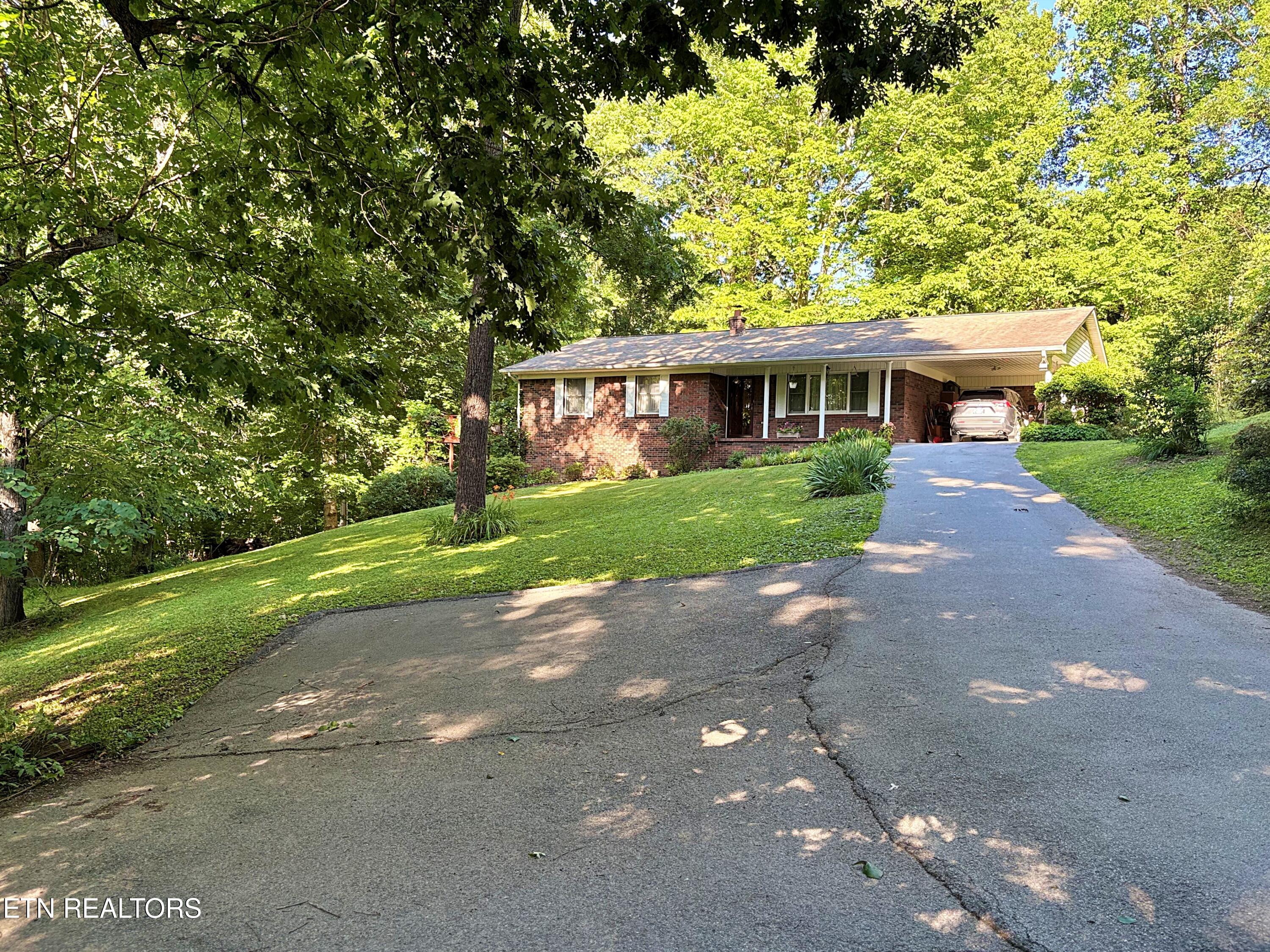 129 Jefferson Street Harrogate TN 37752