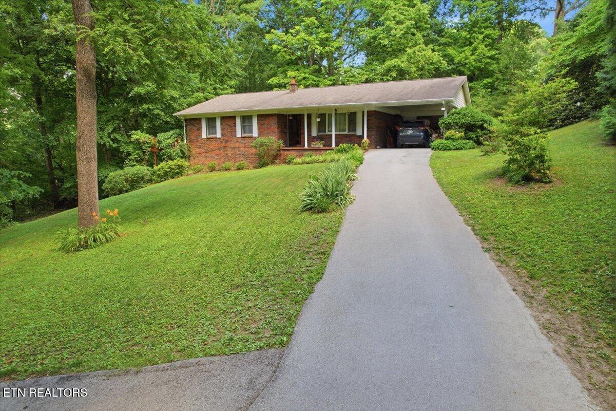 129 Jefferson Street Harrogate TN 37752