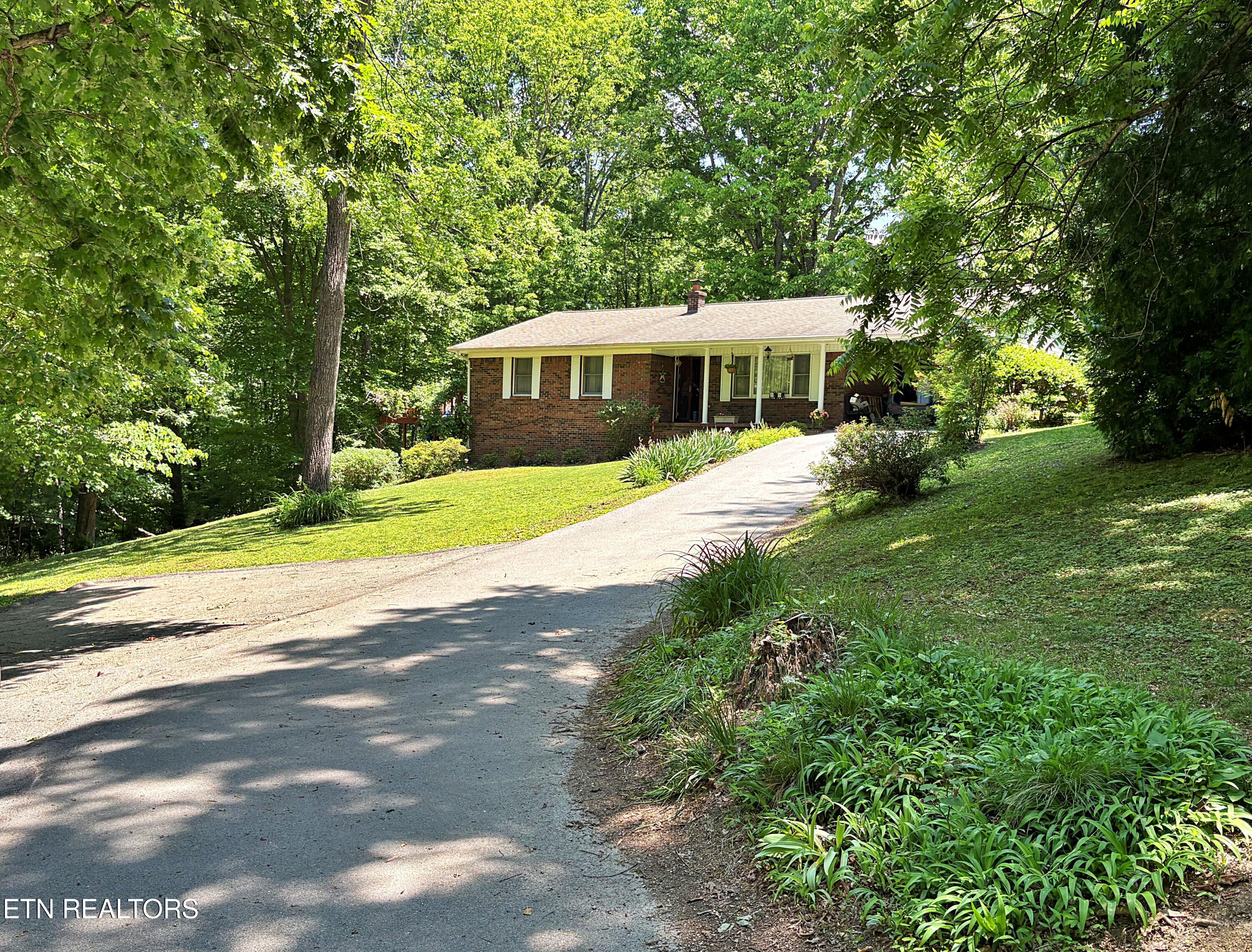 129 Jefferson Street Harrogate TN 37752