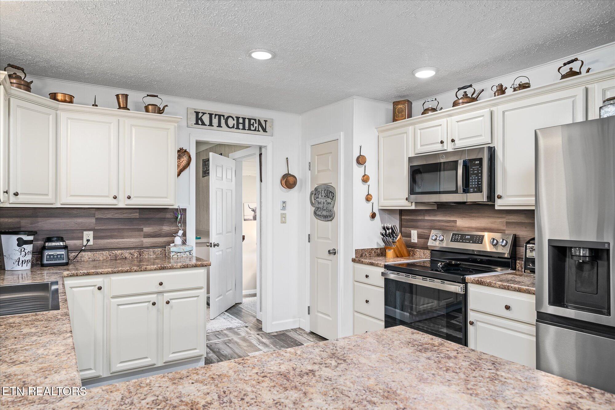 1093 Pomona Road Crossville TN 38571