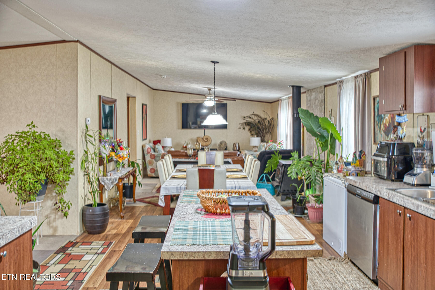 791 Old Kentucky Road Sparta TN 38583