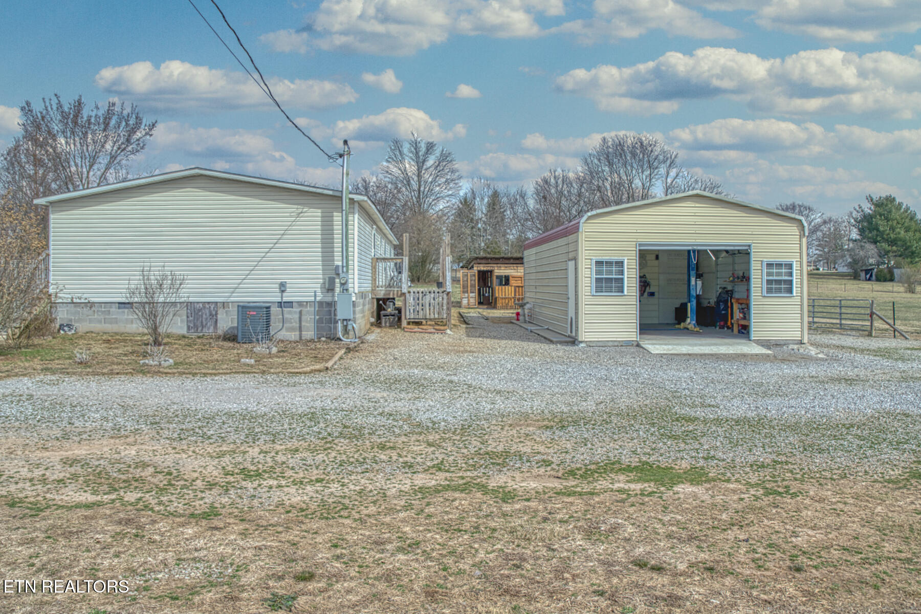 791 Old Kentucky Road Sparta TN 38583