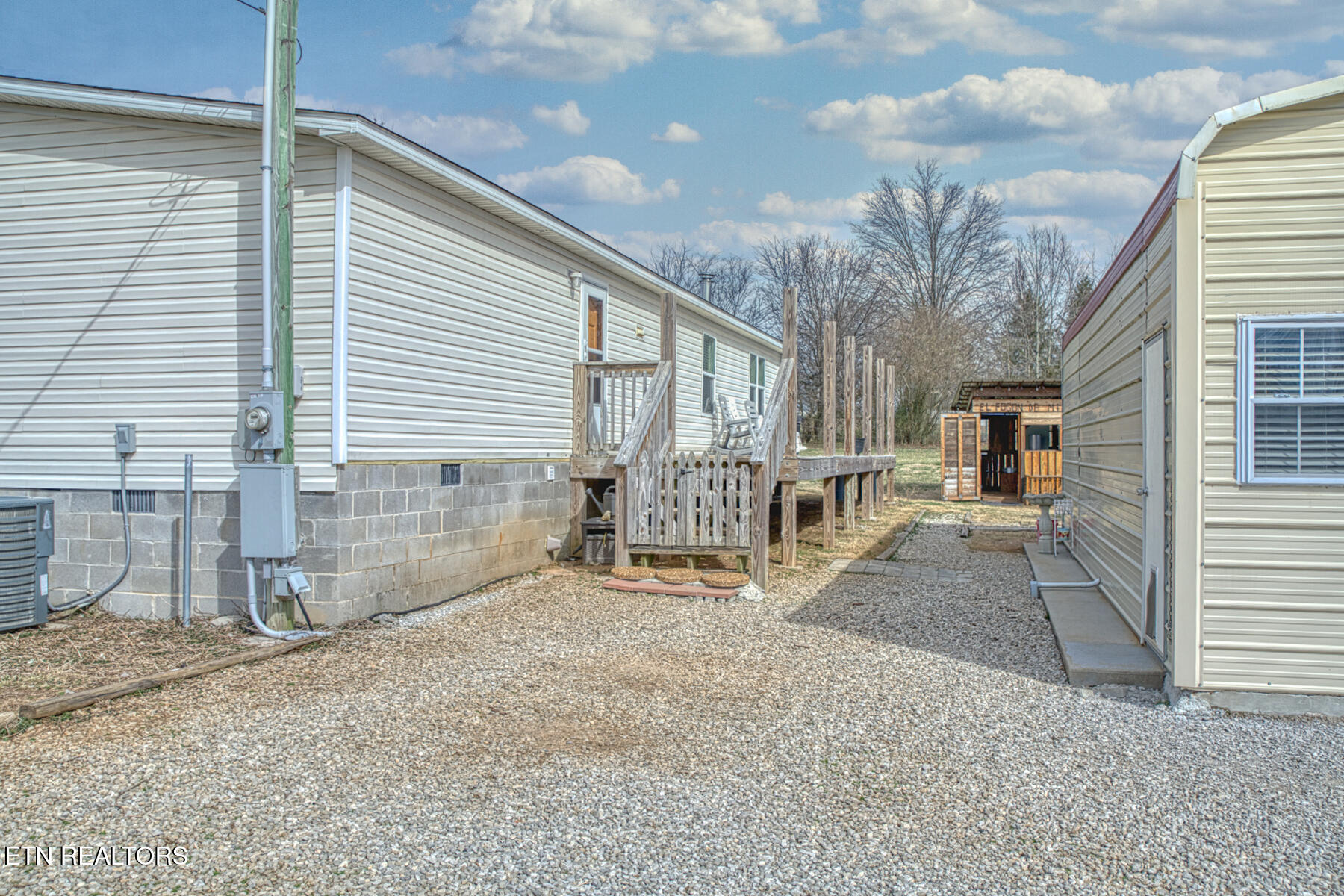 791 Old Kentucky Road Sparta TN 38583