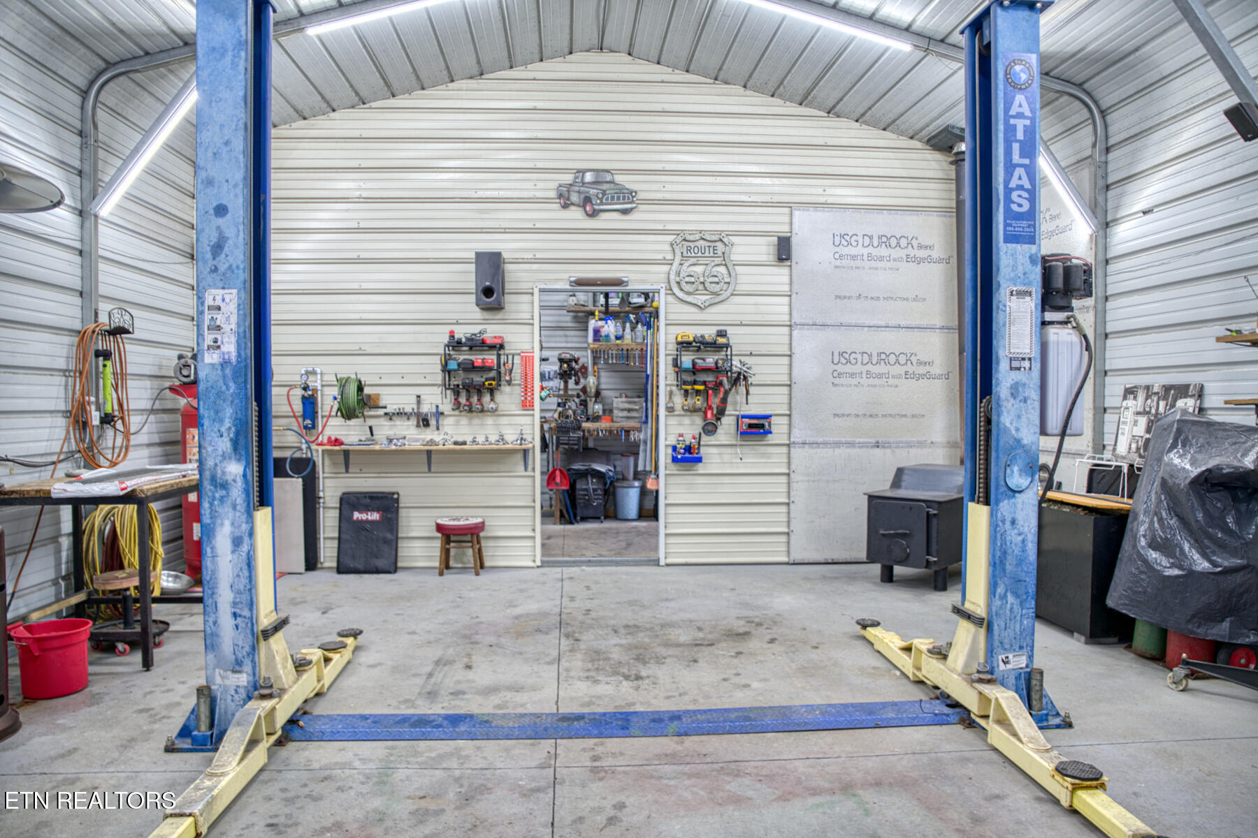 791 Old Kentucky Road Sparta TN 38583