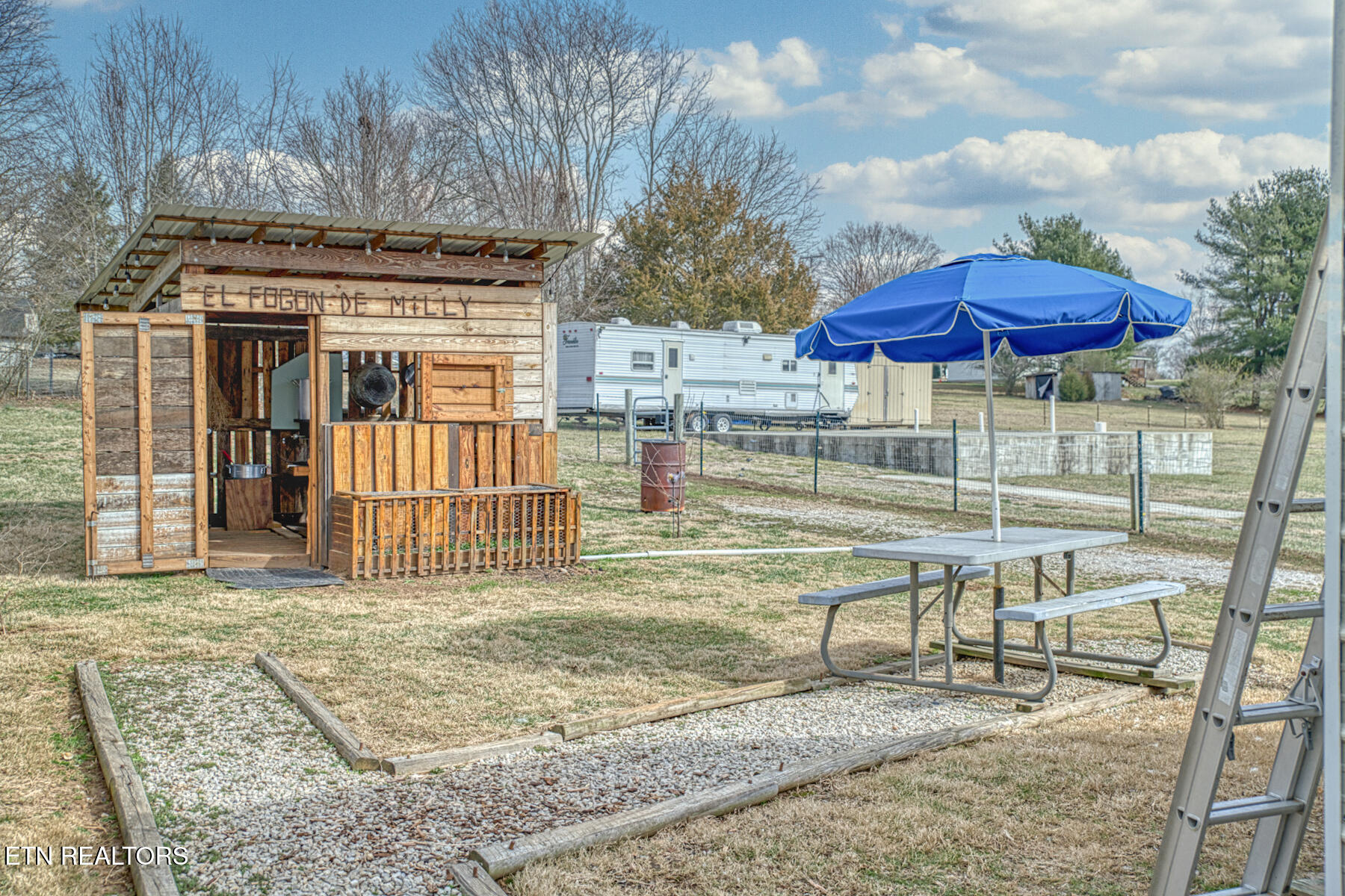 791 Old Kentucky Road Sparta TN 38583