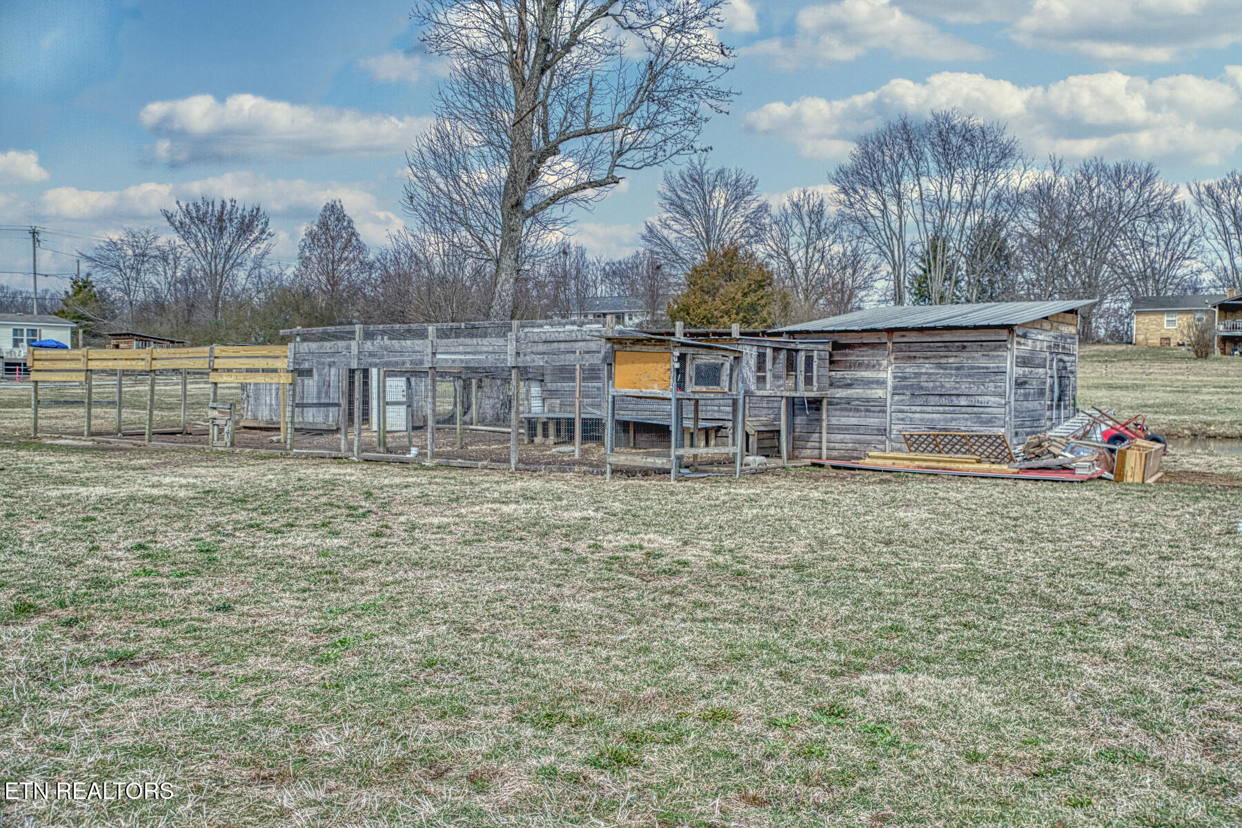 791 Old Kentucky Road Sparta TN 38583