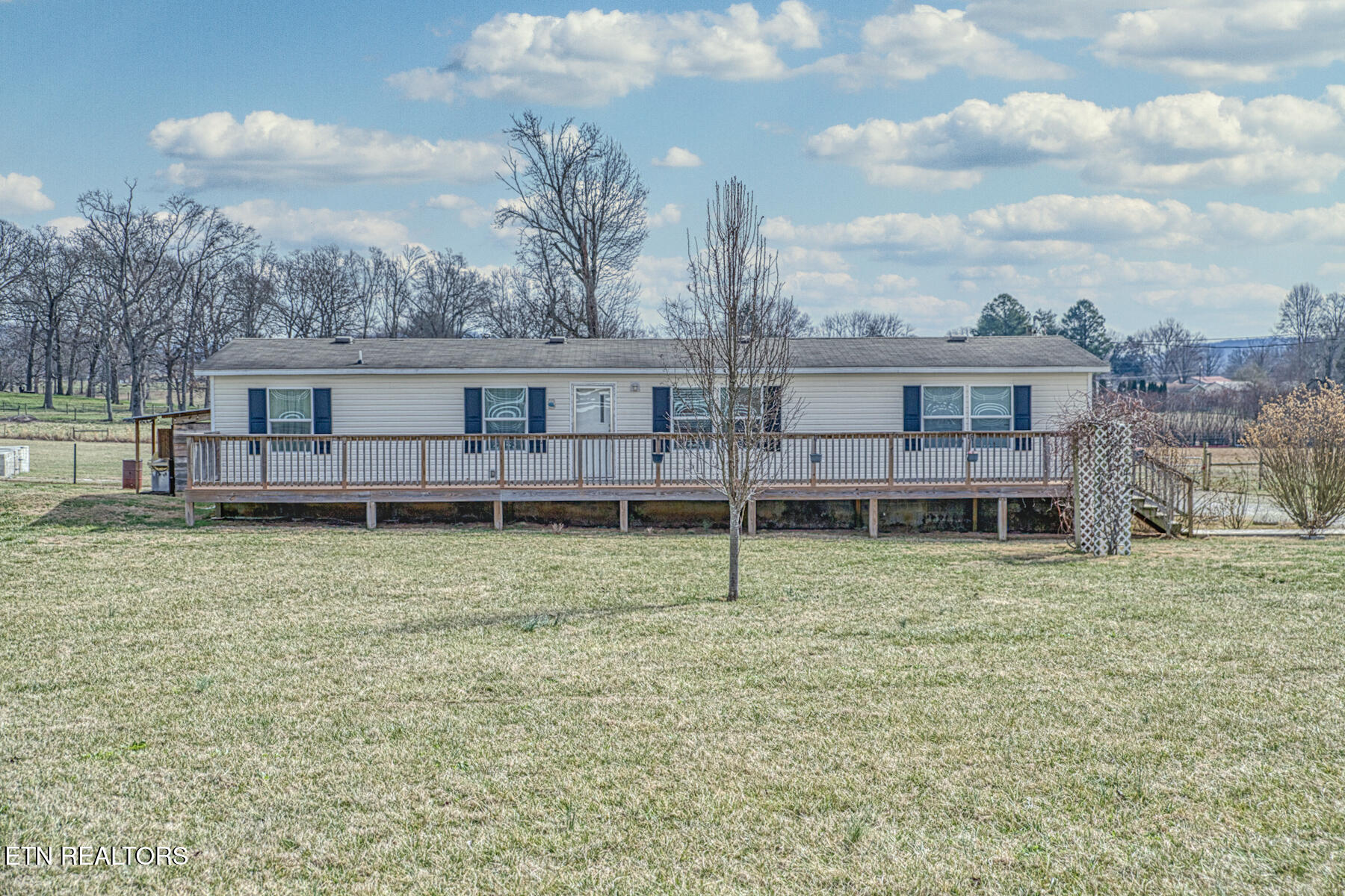 791 Old Kentucky Road Sparta TN 38583