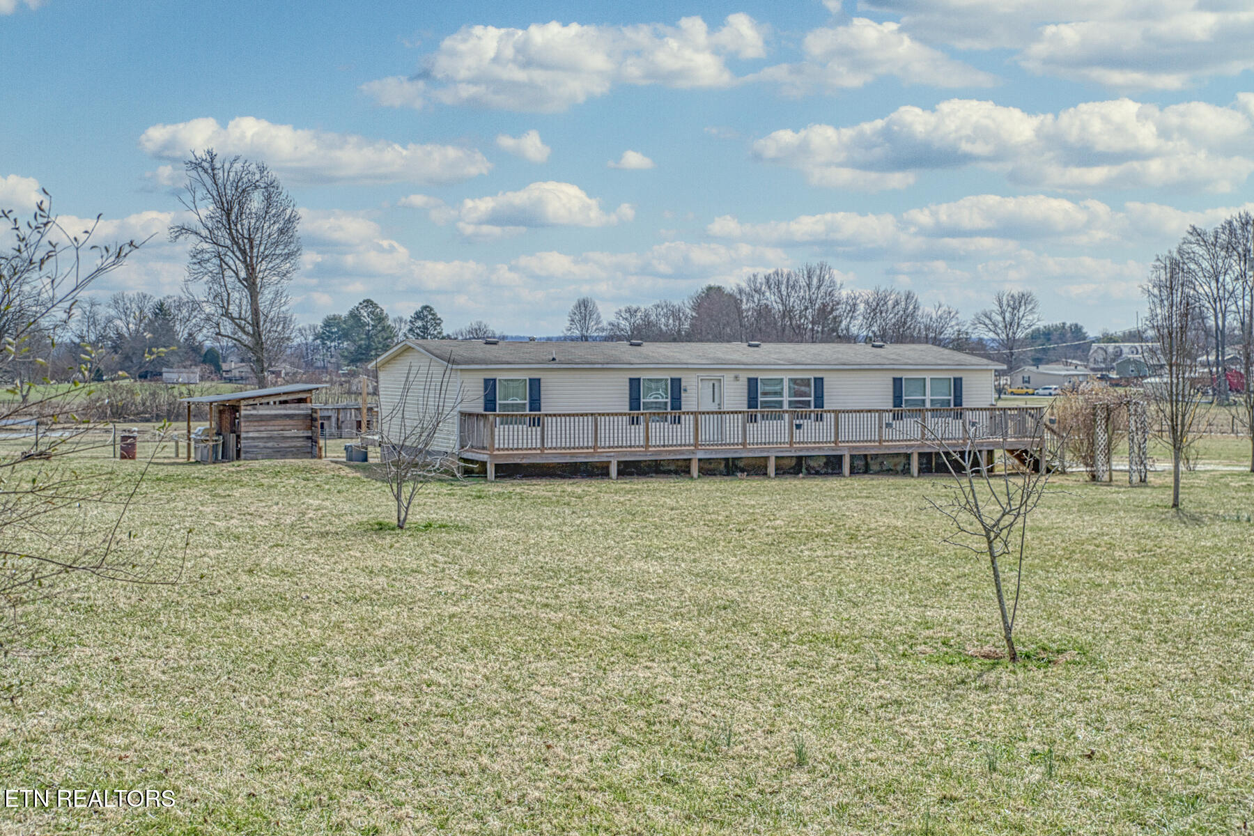 791 Old Kentucky Road Sparta TN 38583