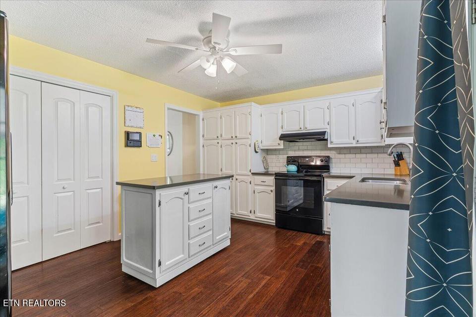 545 Edgewood Sweetwater TN 37874